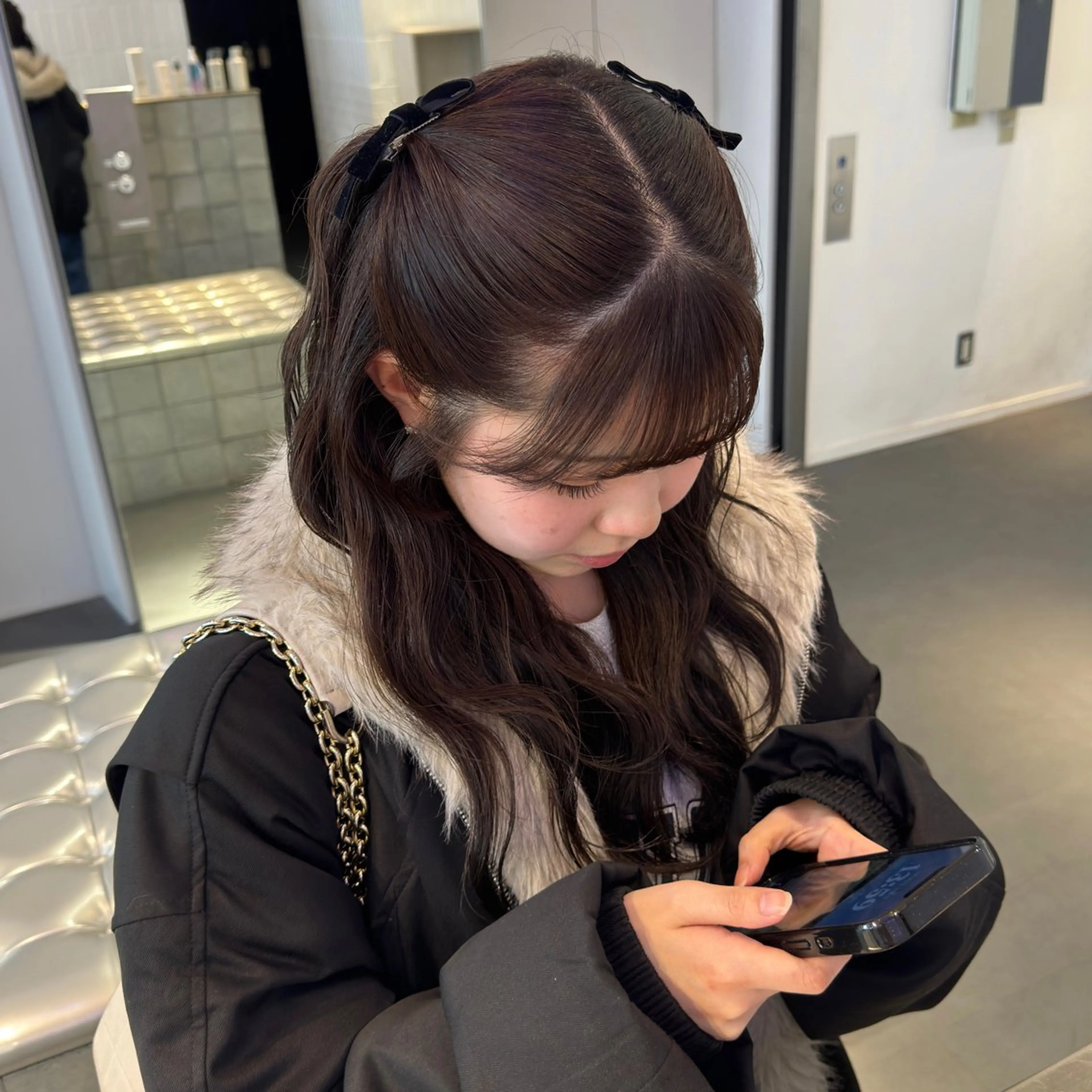 セミロング カラー ブリーチ ブラウンカラー ブリーチなしカラー カット ヘアカラー トリートメント 🌼動き×透明感🩵 ハイトーン/ナナのヘアスタイル