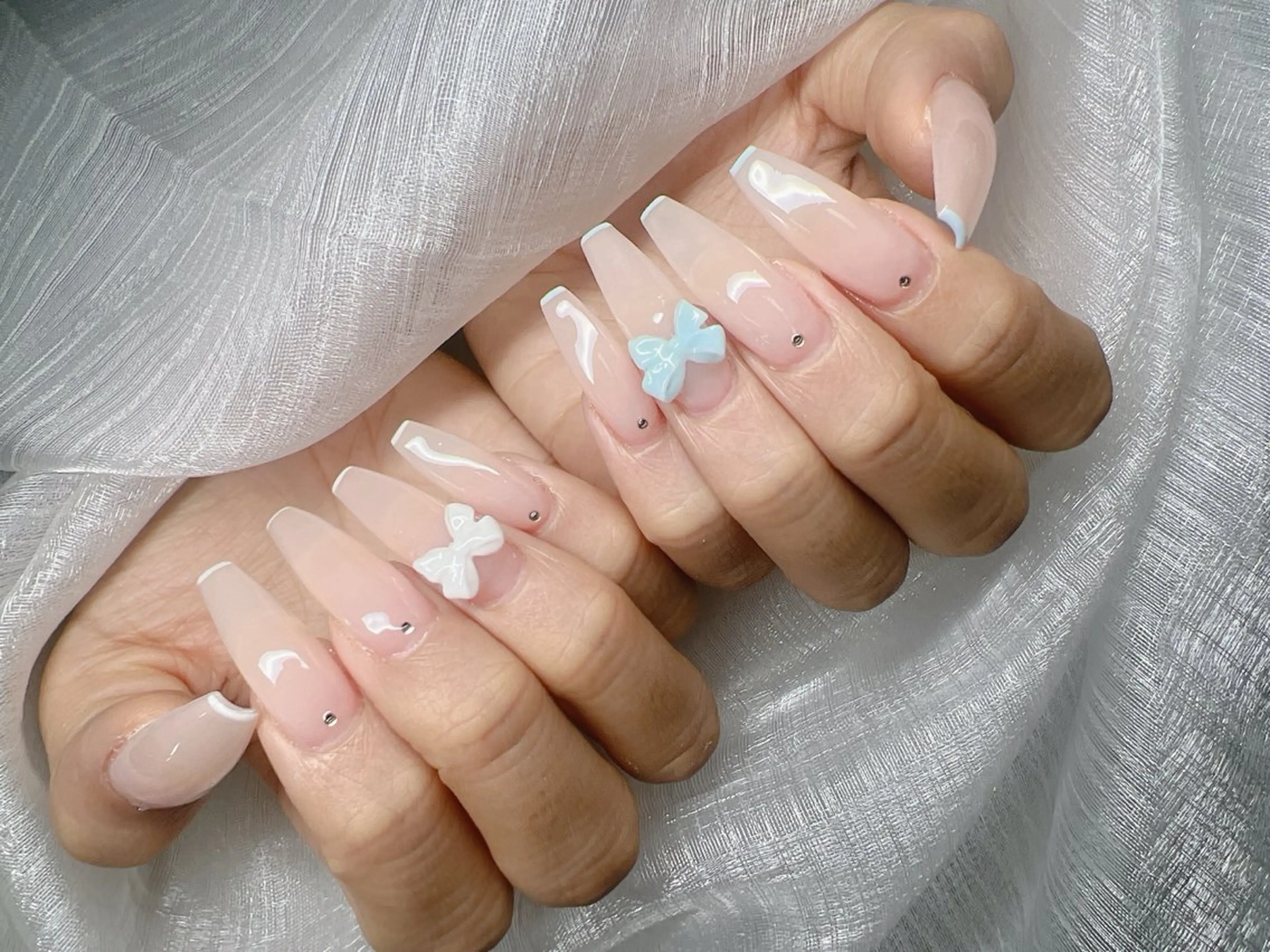 ネイル 長さ出し グラデーション キラキラネイル マグネットネイル ニュアンスネイル Lee Nails チップ長さだし専門店のネイルデザイン
