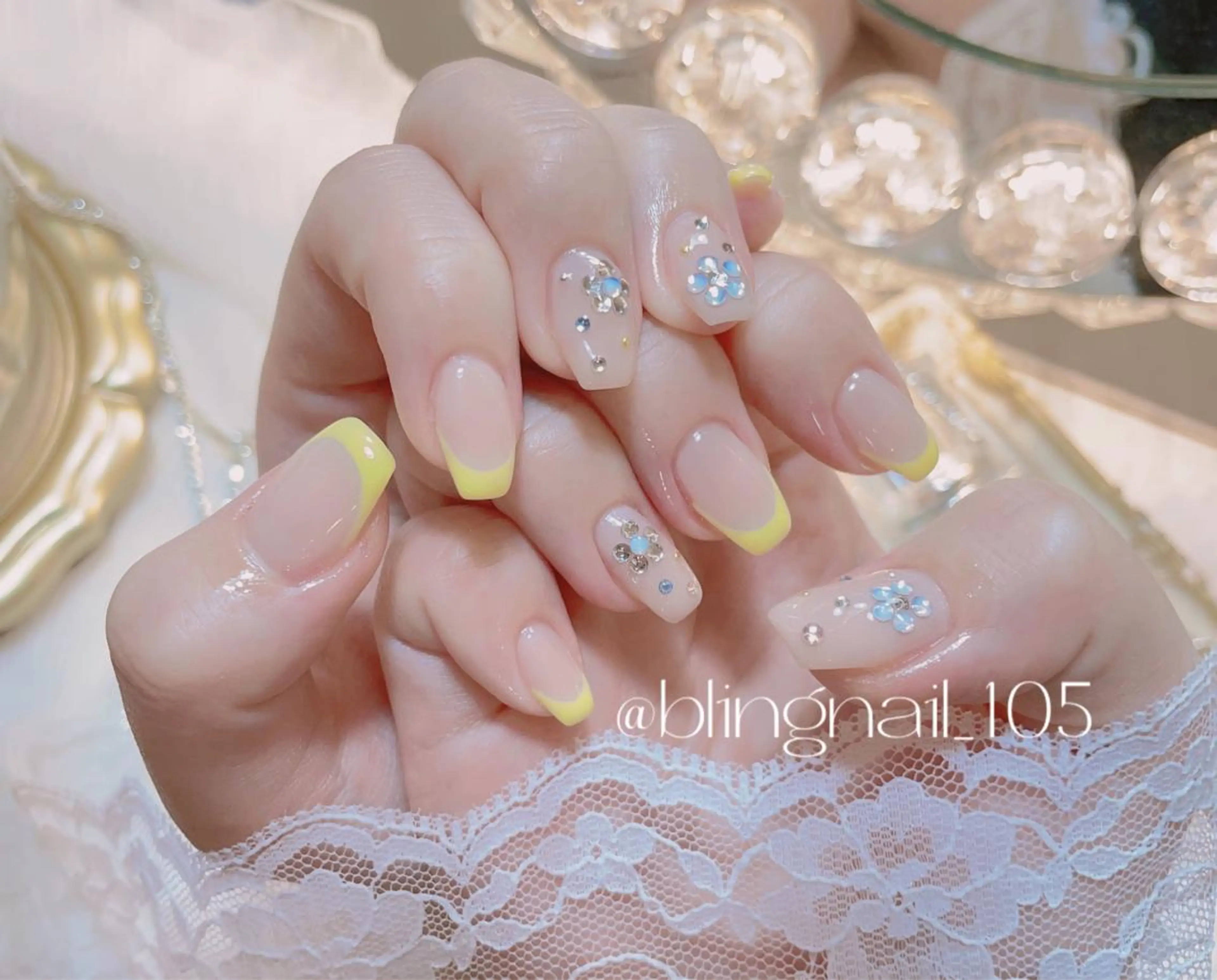 ネイル 23時まで❤︎韓国、 ワンホンネイルのネイルデザイン