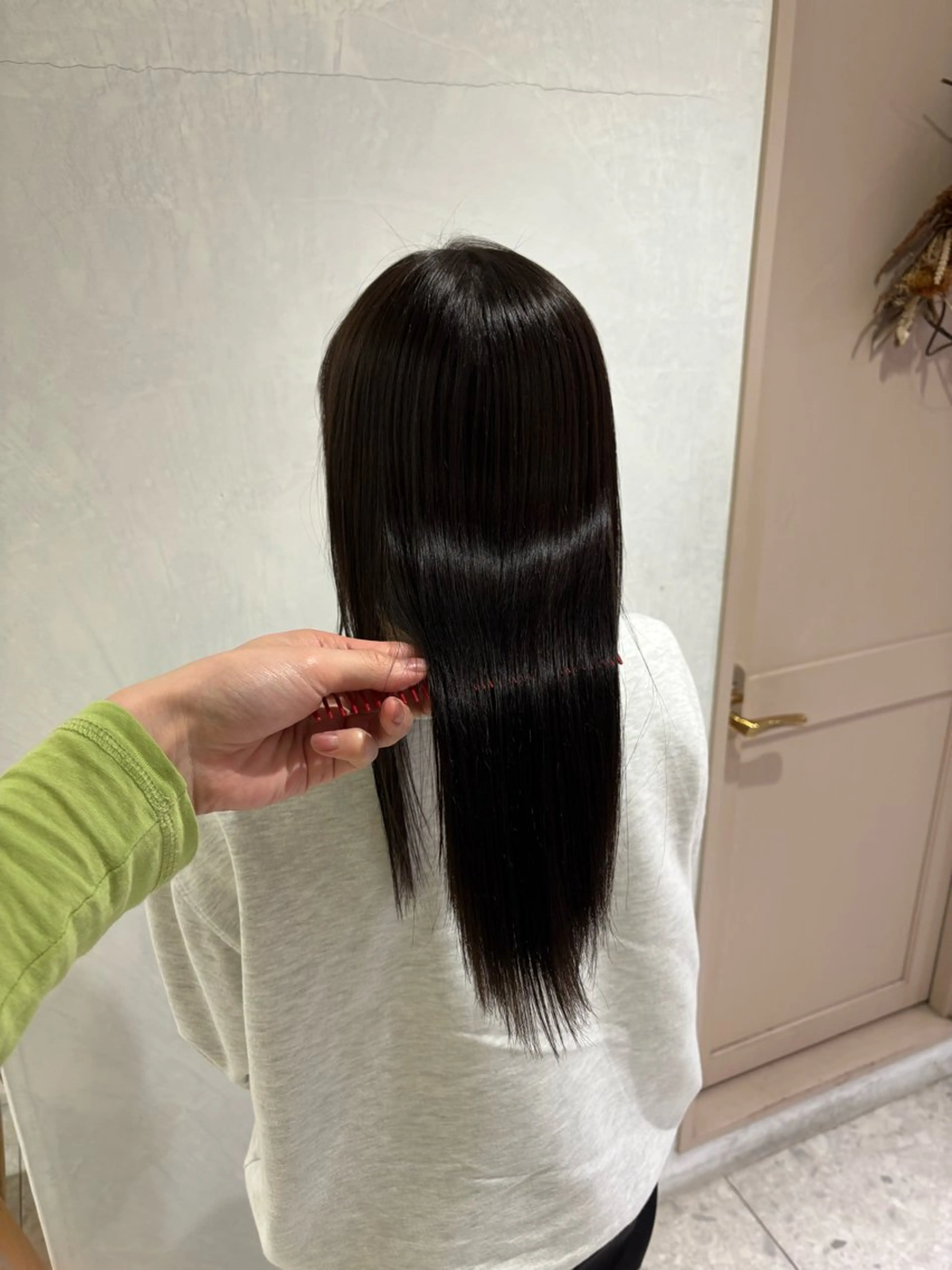 ロング 小林 篤滋郎のヘアスタイル