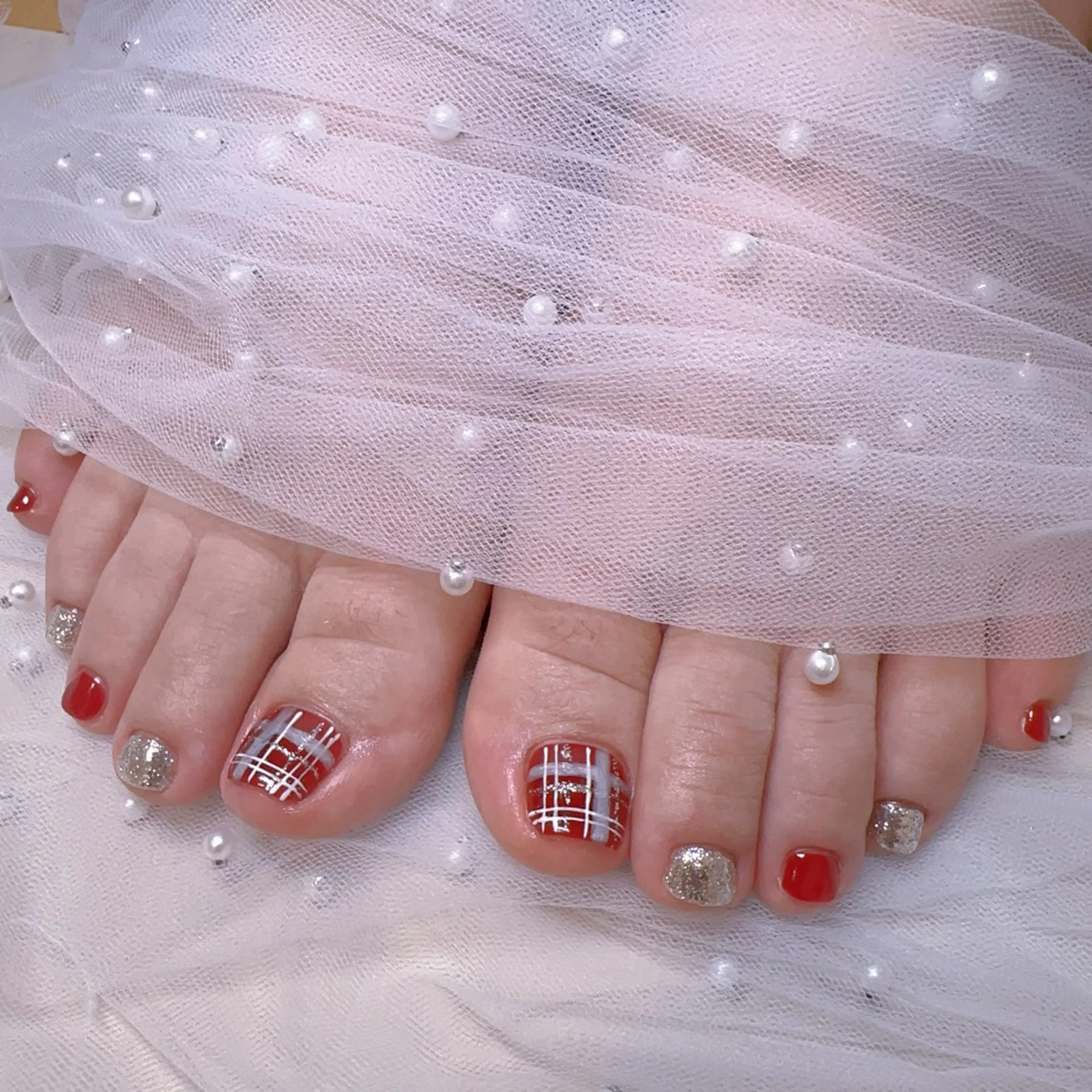 ネイル オーロラネイル フットネイル 韓国ネイル ラメ(グリッター) ラメグラデーション フットネイル Belle nail salon 新小岩のネイルデザイン