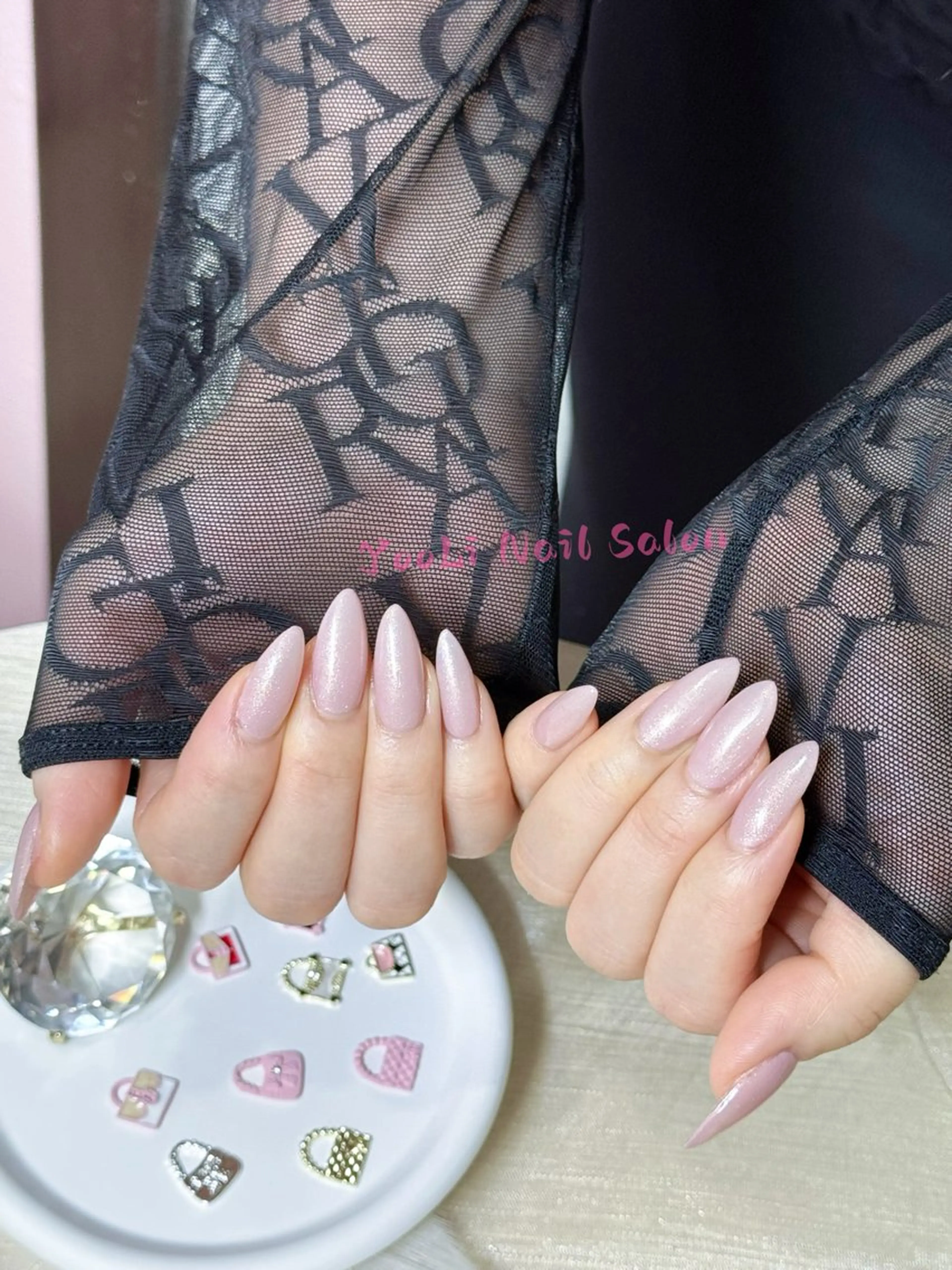 ネイル アートネイル フットネイル ジェルネイル ニュアンスネイル パラジェル ハンドネイル 🎀🎀YooLi Nail Salonのネイルデザイン