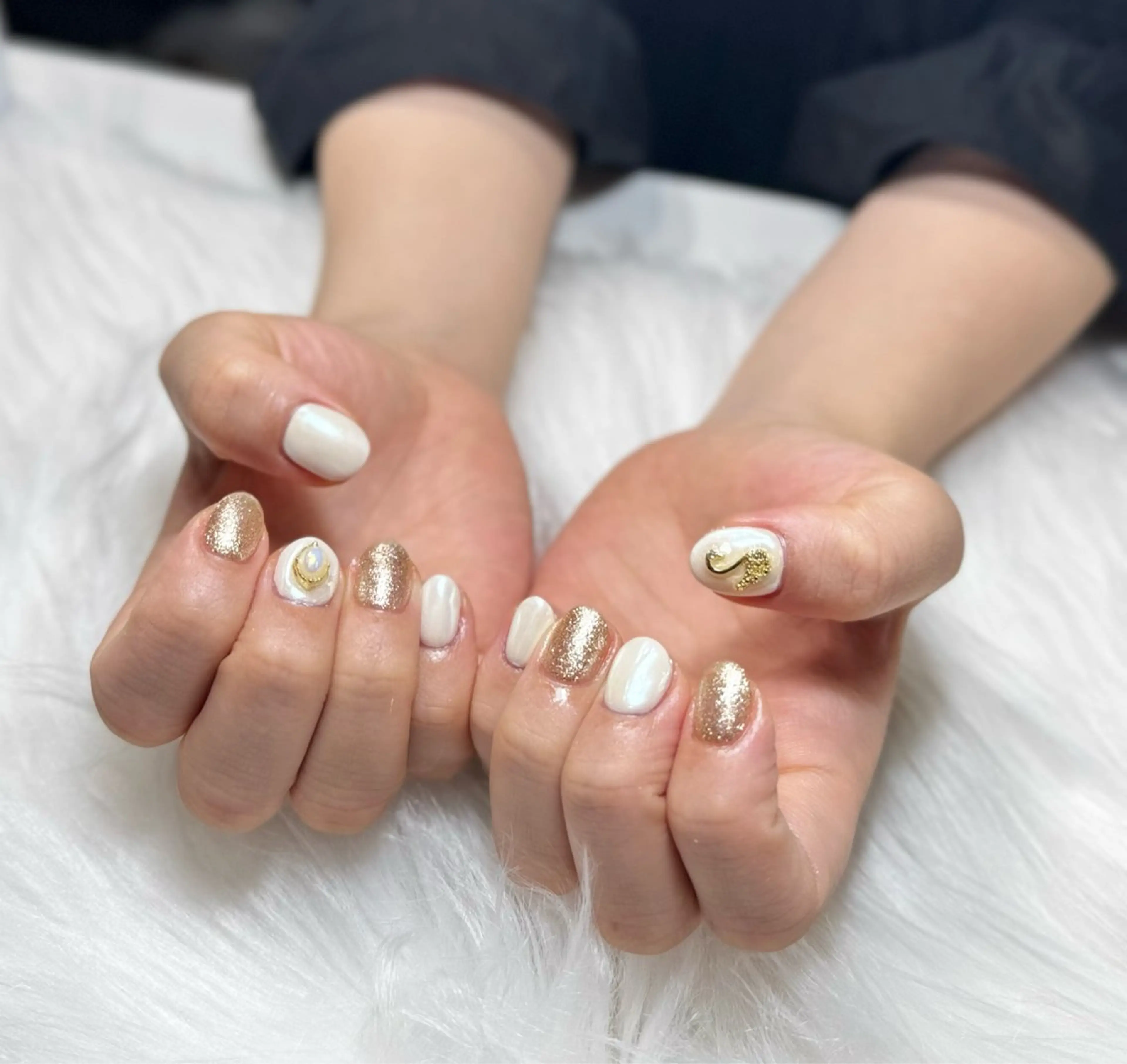 ネイル オーロラネイル チークネイル フットネイル フレンチネイル ジェルネイル ハンドネイル Nichi Nailsのネイルデザイン