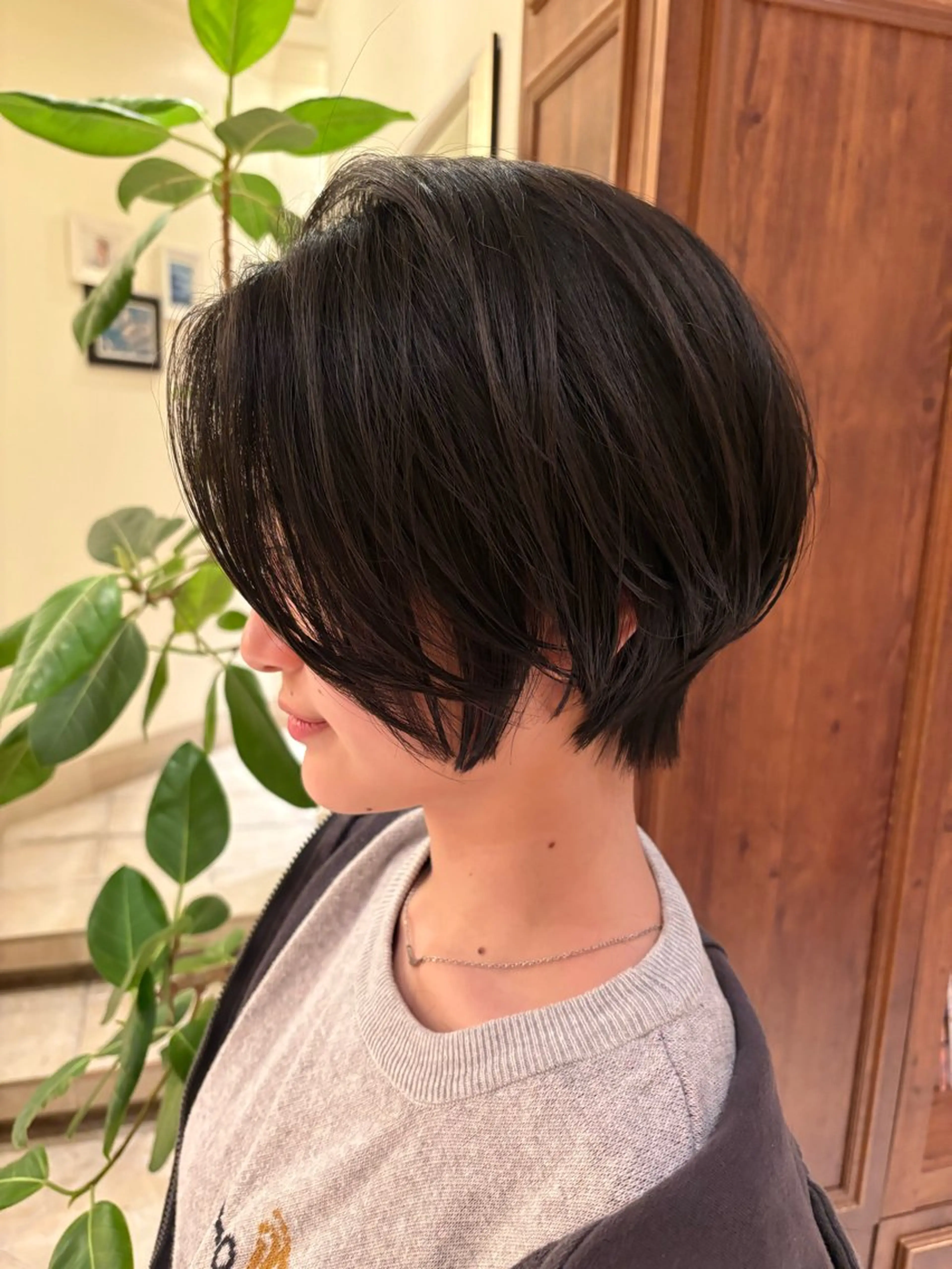 ショート 田内 満里奈のヘアスタイル