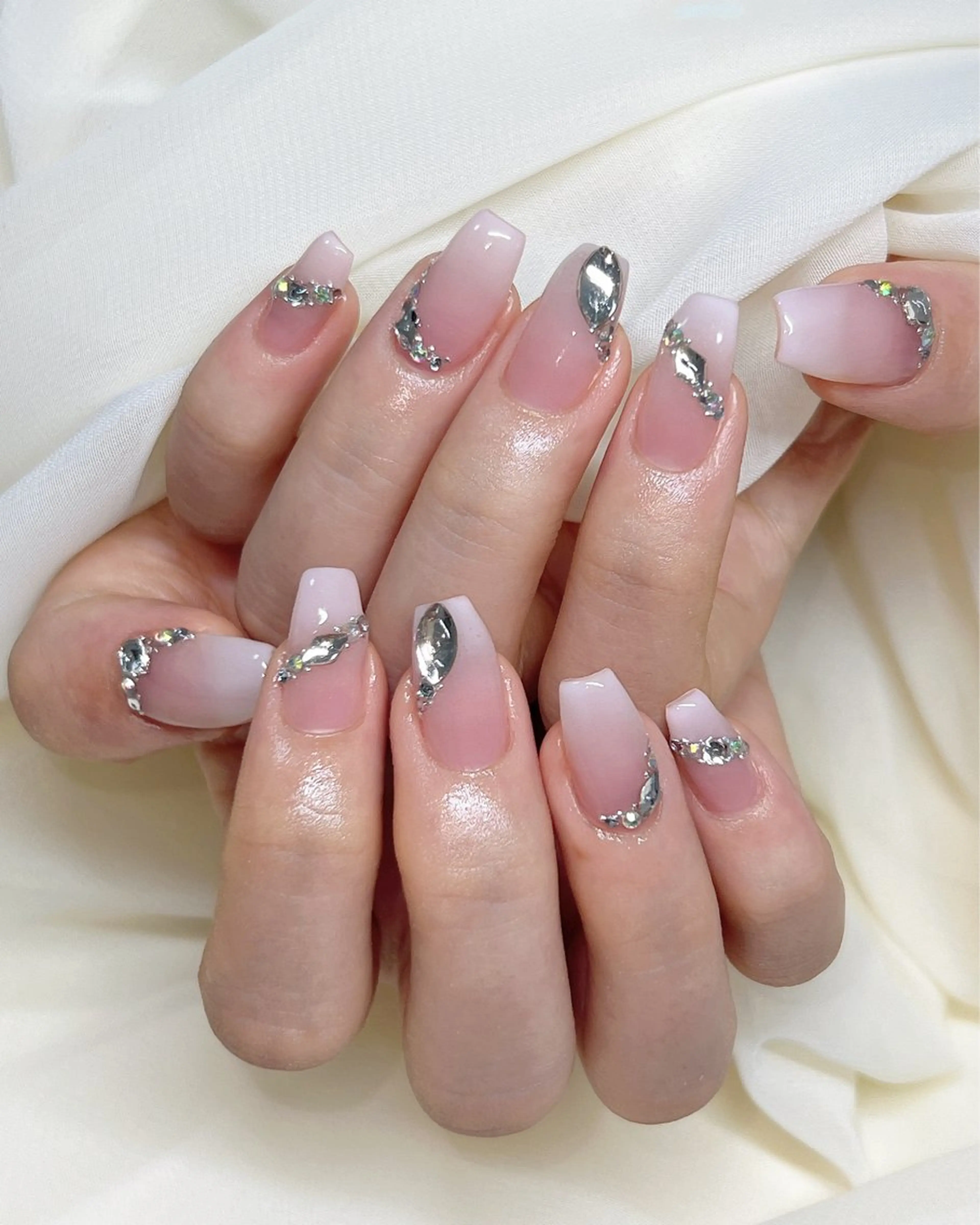 ネイル 持ち込み nail salon MUAのネイルデザイン