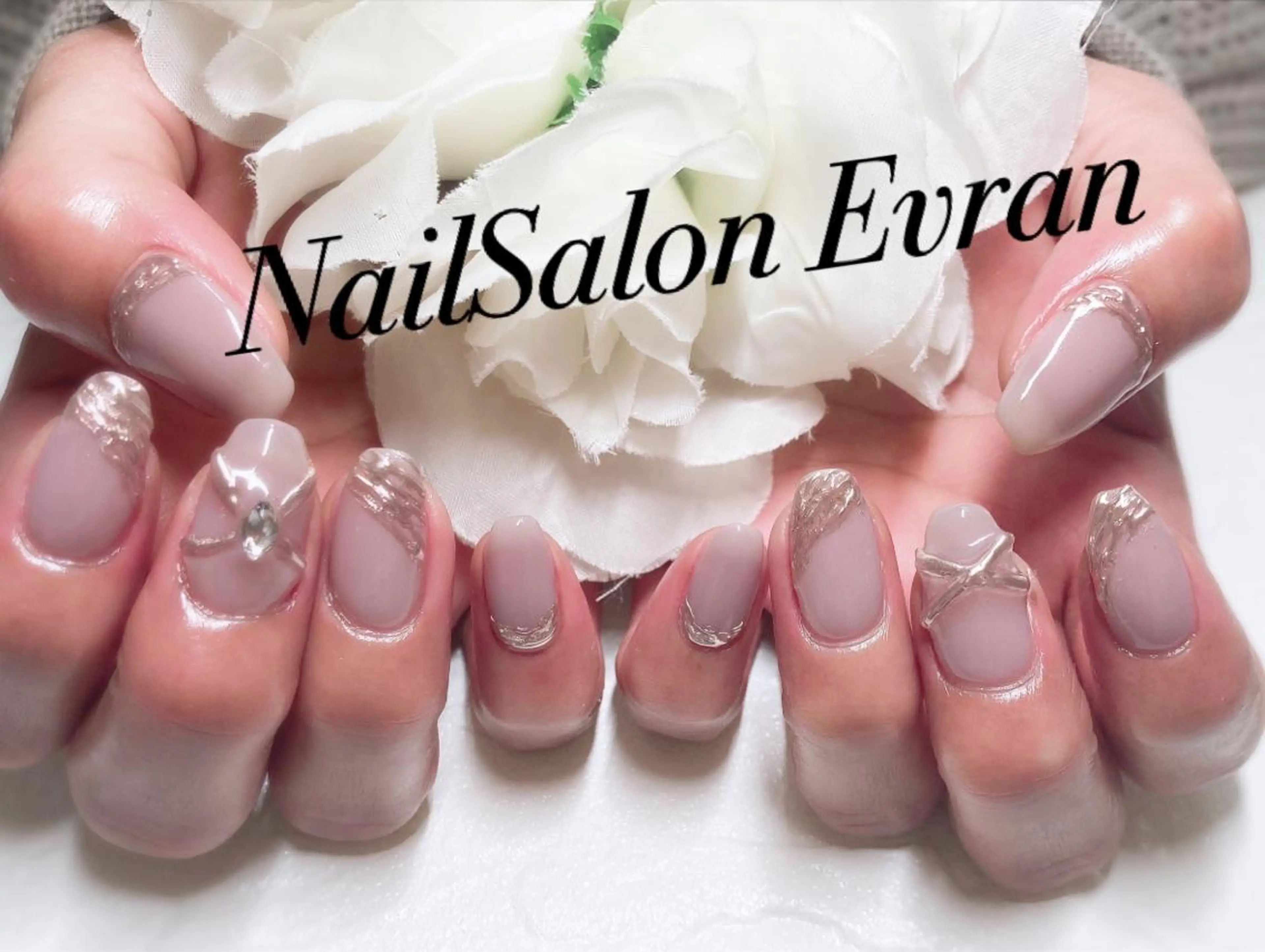 ネイル ミラーネイル ニュアンスネイル ピンク ハンドネイル Nail salon Evranのネイルデザイン