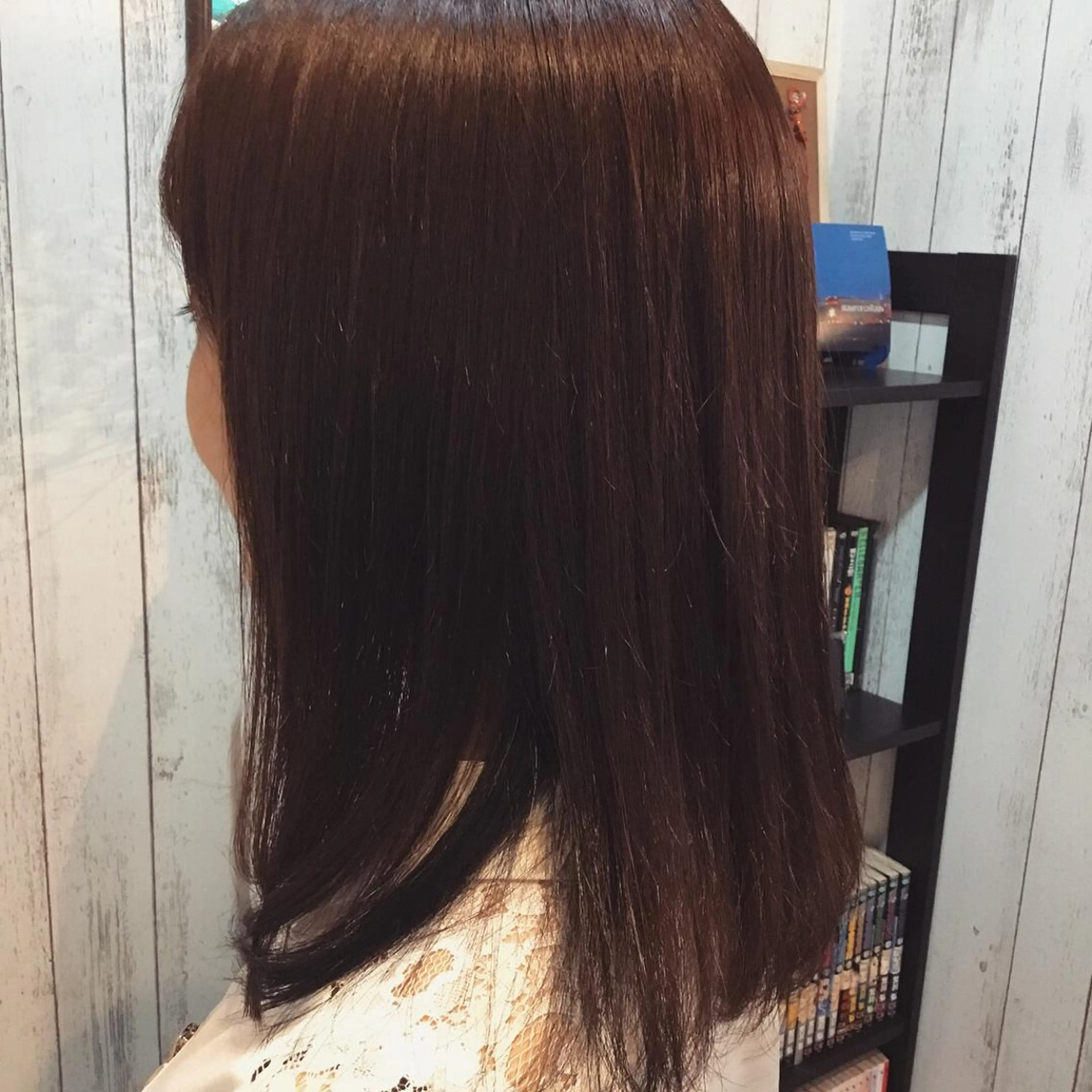 ミディアム カラー embrace エンブレイスのヘアスタイル