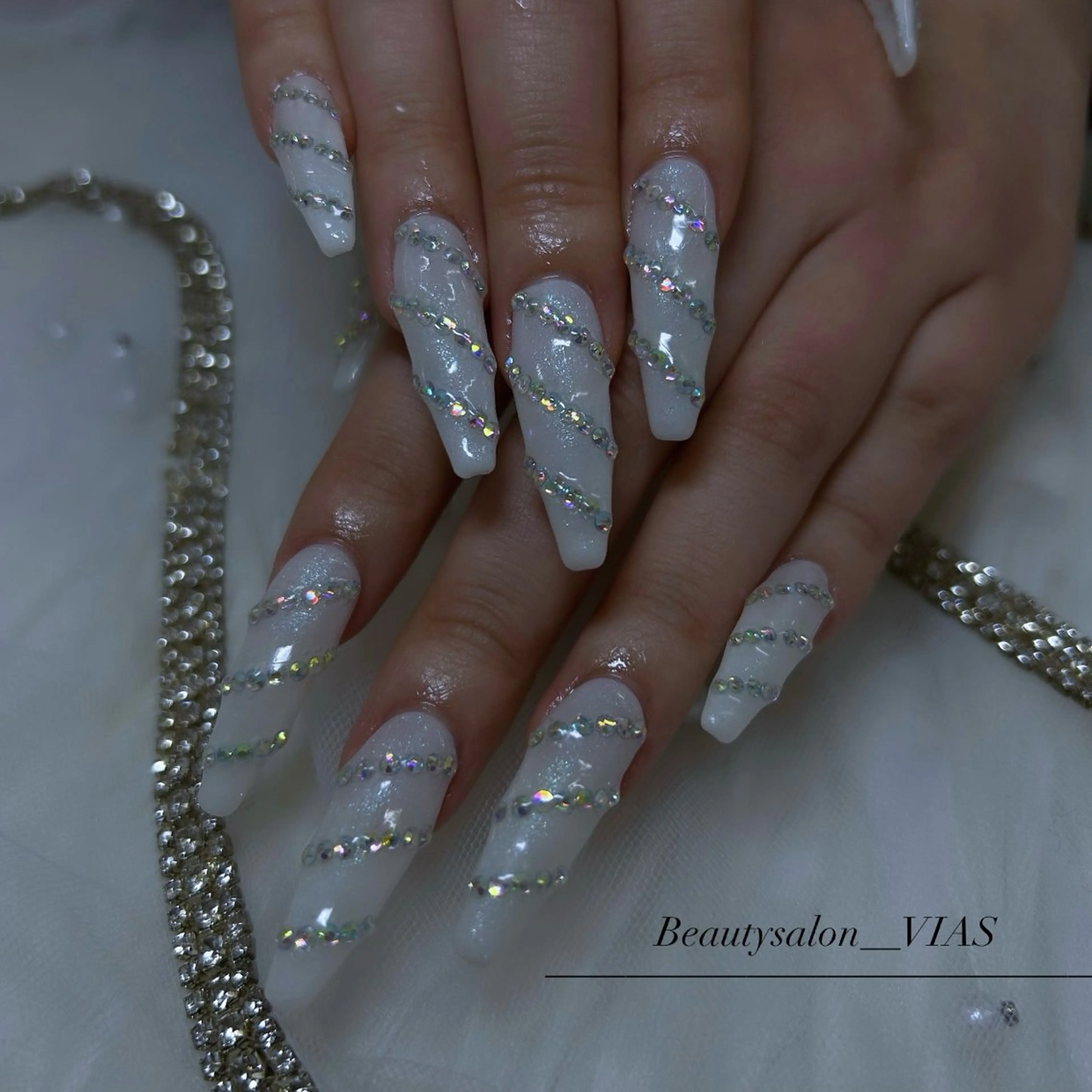 ネイル ハンドネイル VIAS 〜EYE&NAIL〜のネイルデザイン