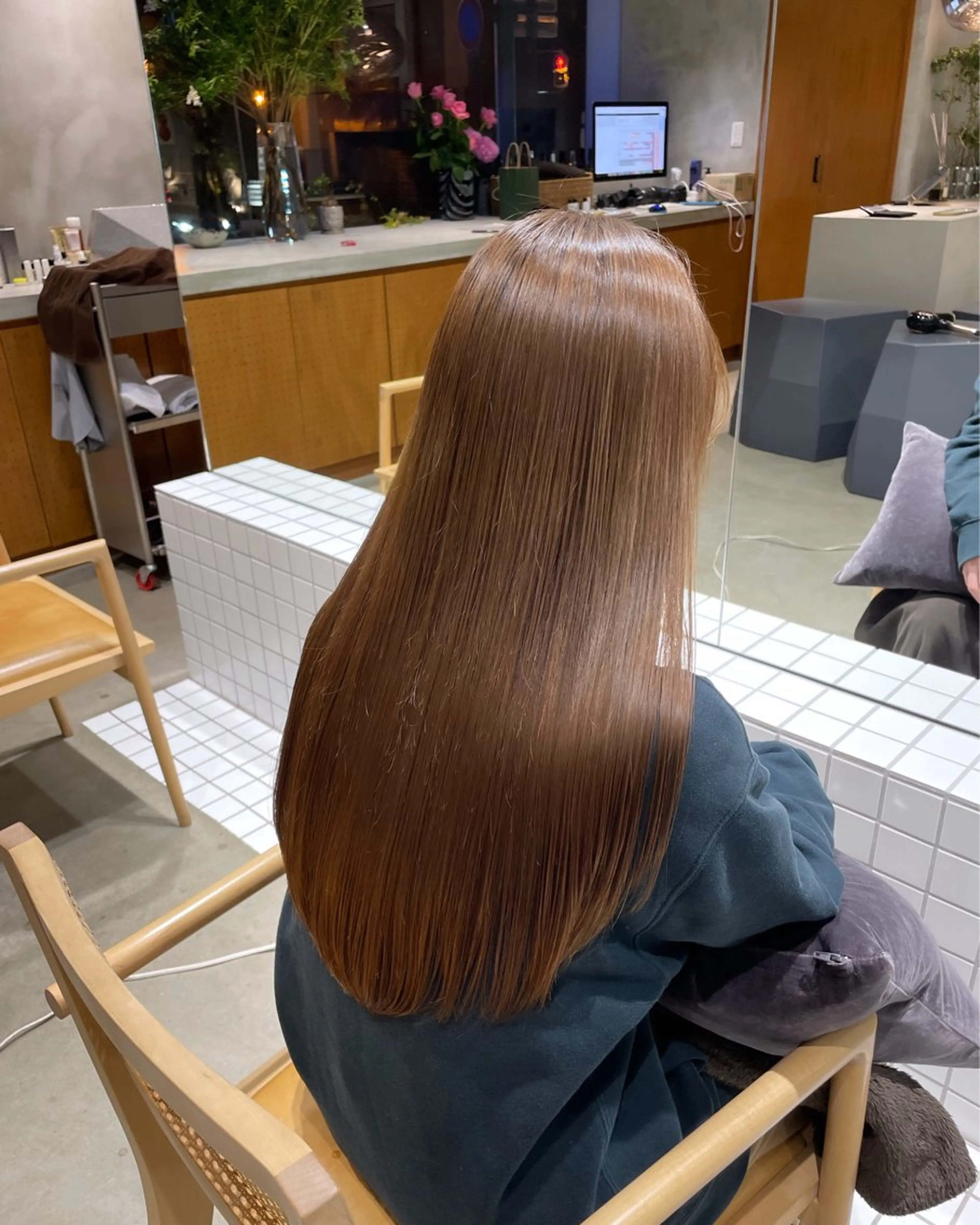 ロング カラー 頼金 愛海のヘアスタイル