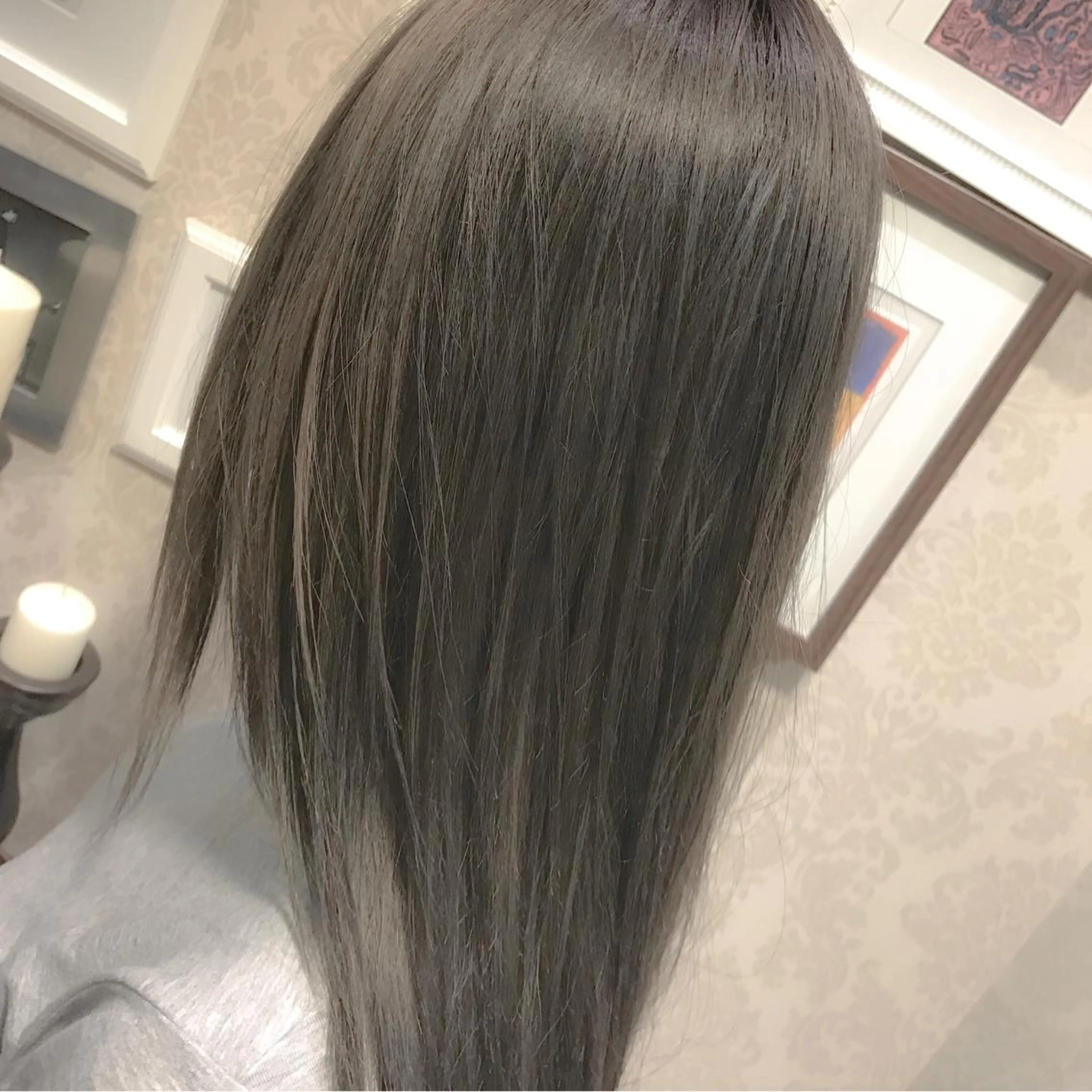 ロング カラー ハイライトカラー ハイトーンカラー ハイライト 小國 綾かのヘアスタイル