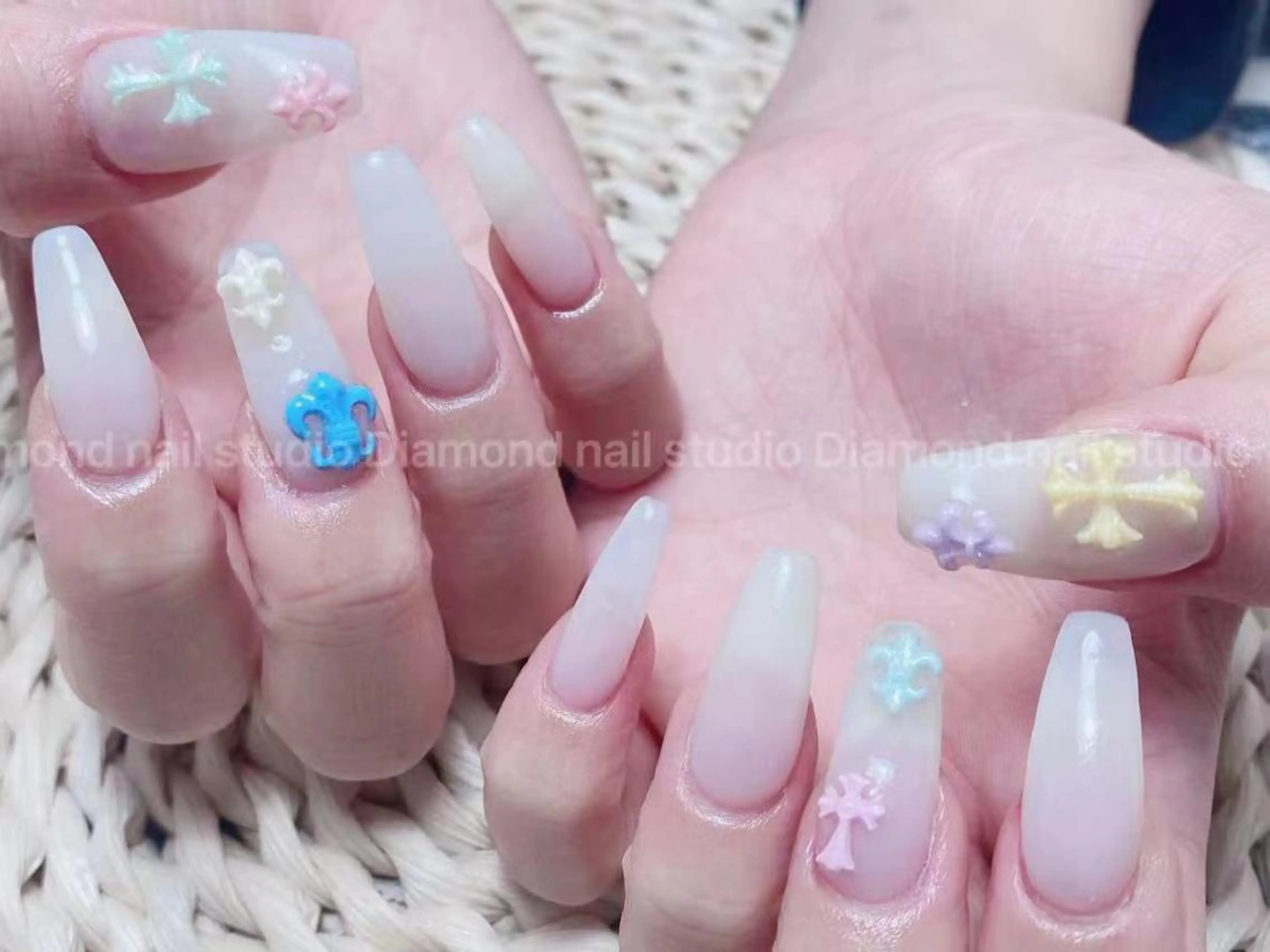 12月⭐️オフ無料⭐️ 🎀★スカルプ・持ち込みデザイン★4本やり放題の写真