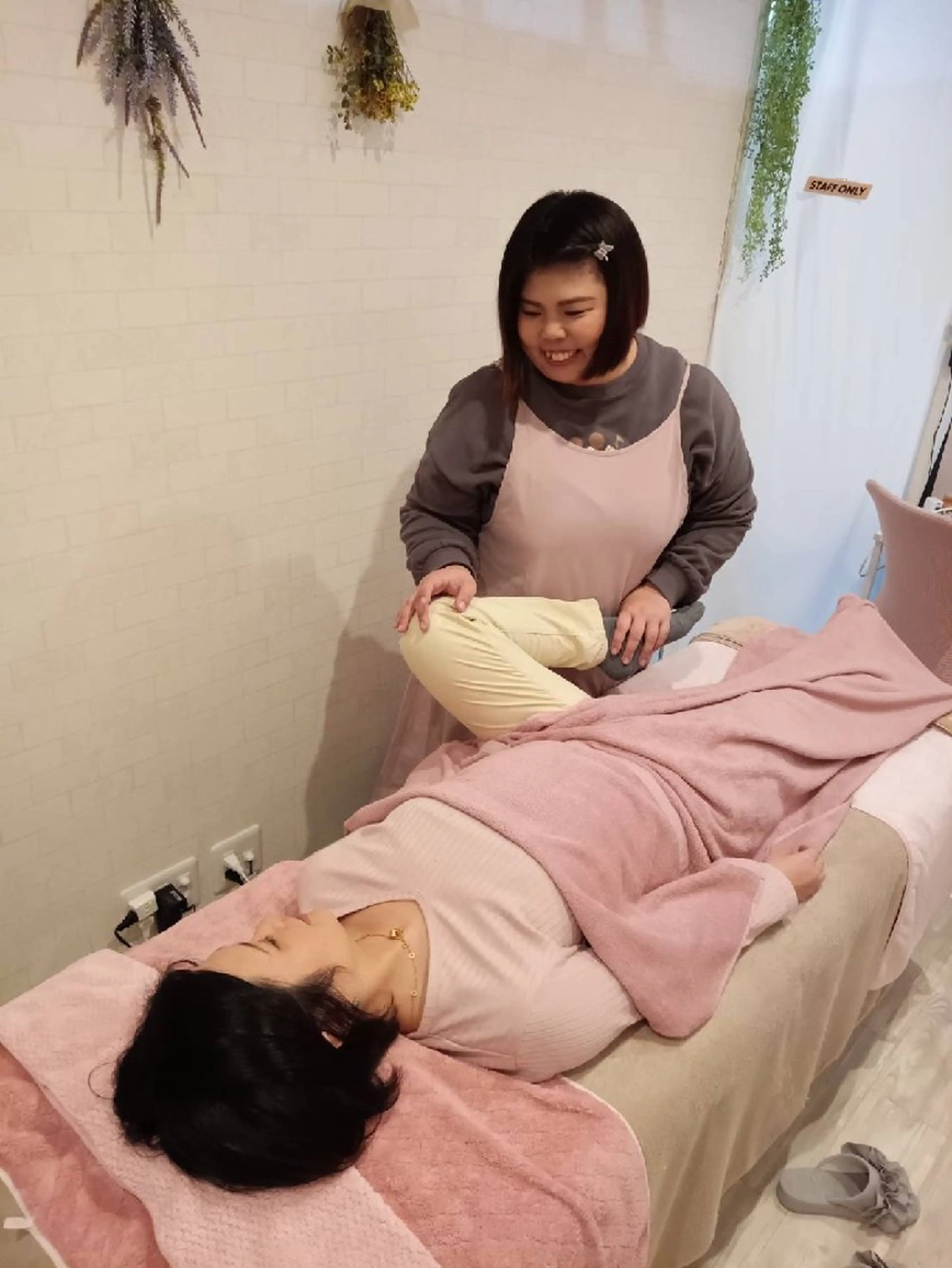 美容鍼灸サロン ナチュラルハリーのエステ・リラクイメージ