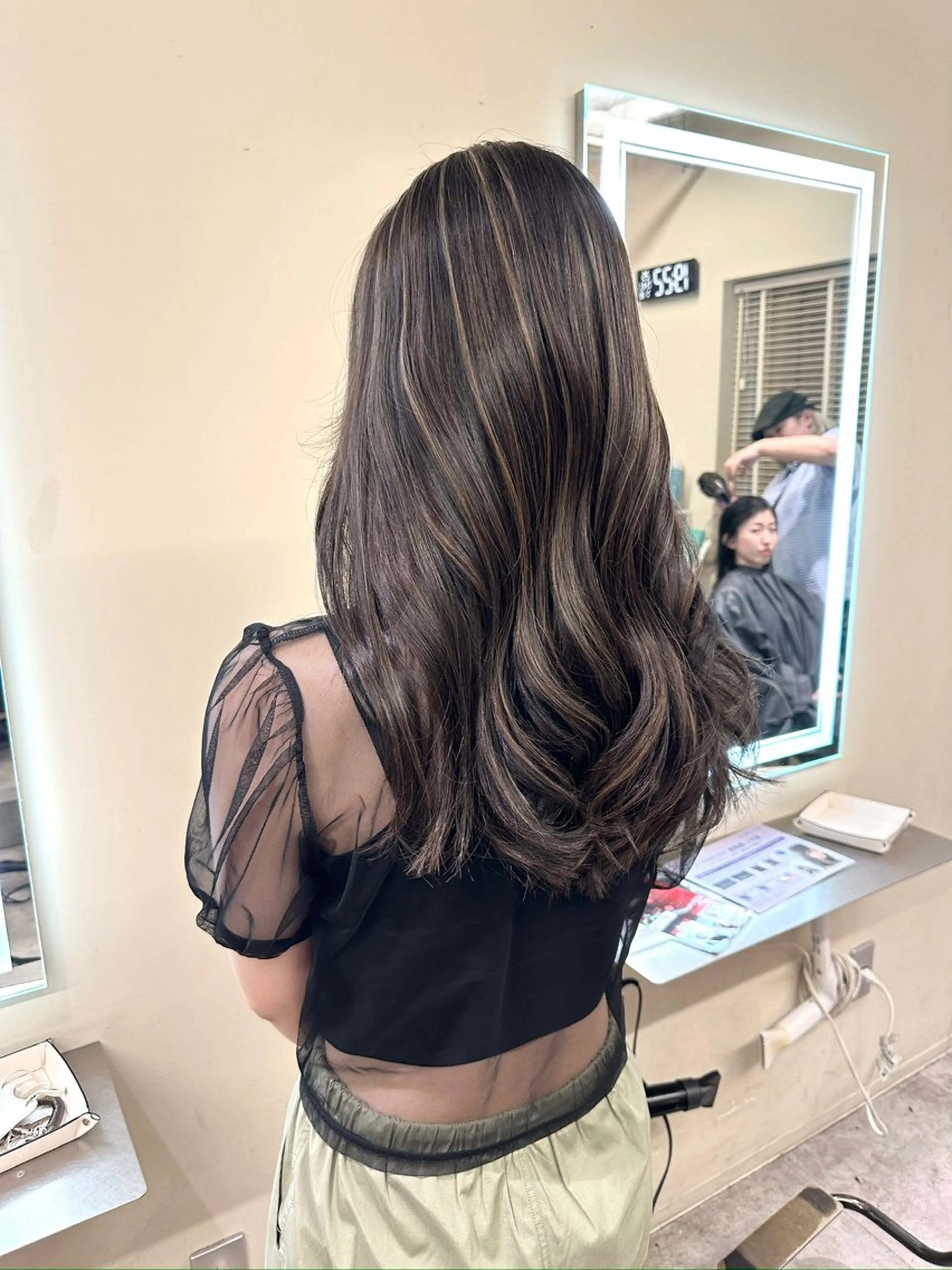 ロング カラー アディクシーカラー バレイヤージュ ブリーチ デザインカラー ダブルカラー ヘアカラー トリートメント opus 店長大和 レイヤー/赤み消しのヘアスタイル