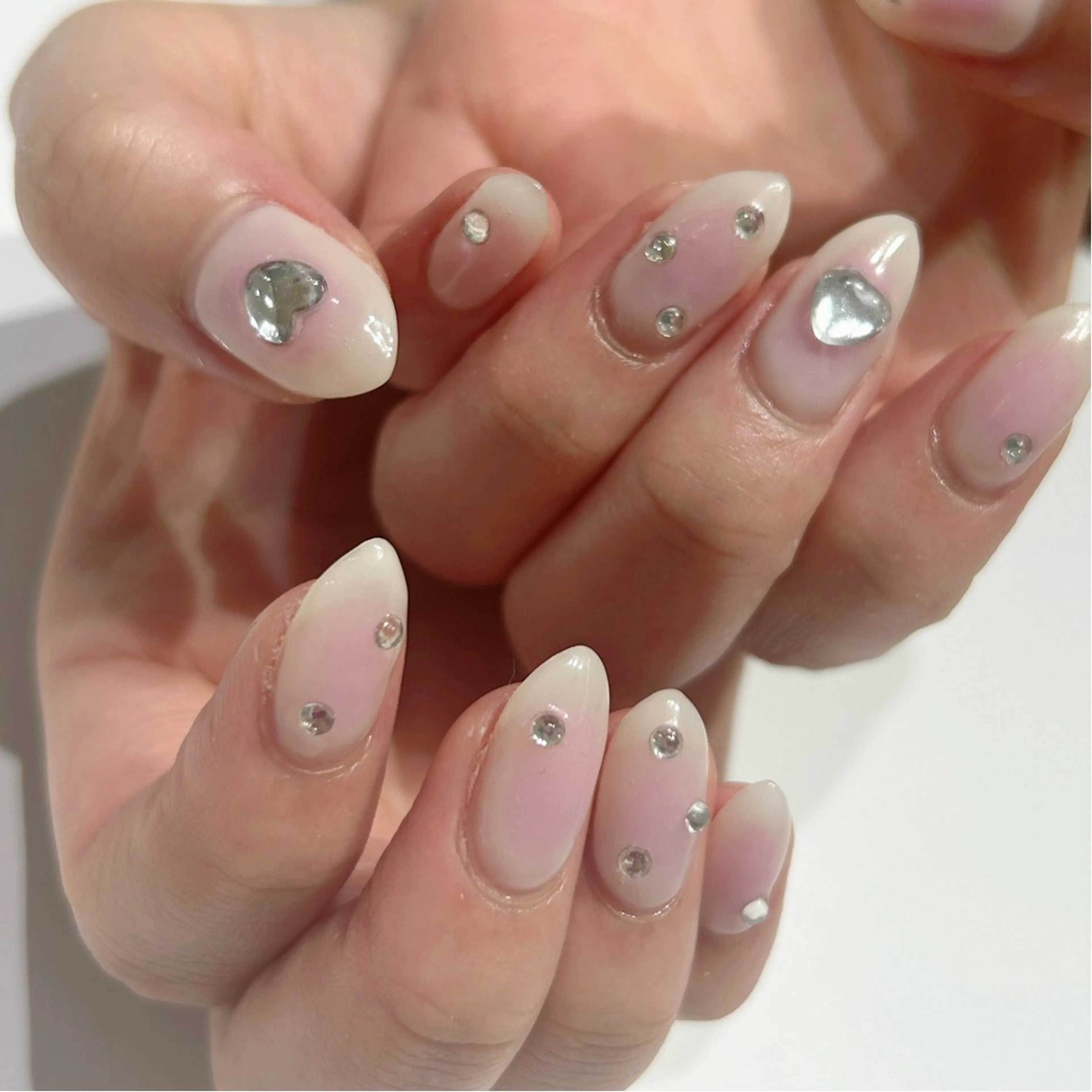 ネイル はあとねいる筑紫口店 Hitomiのネイルデザイン