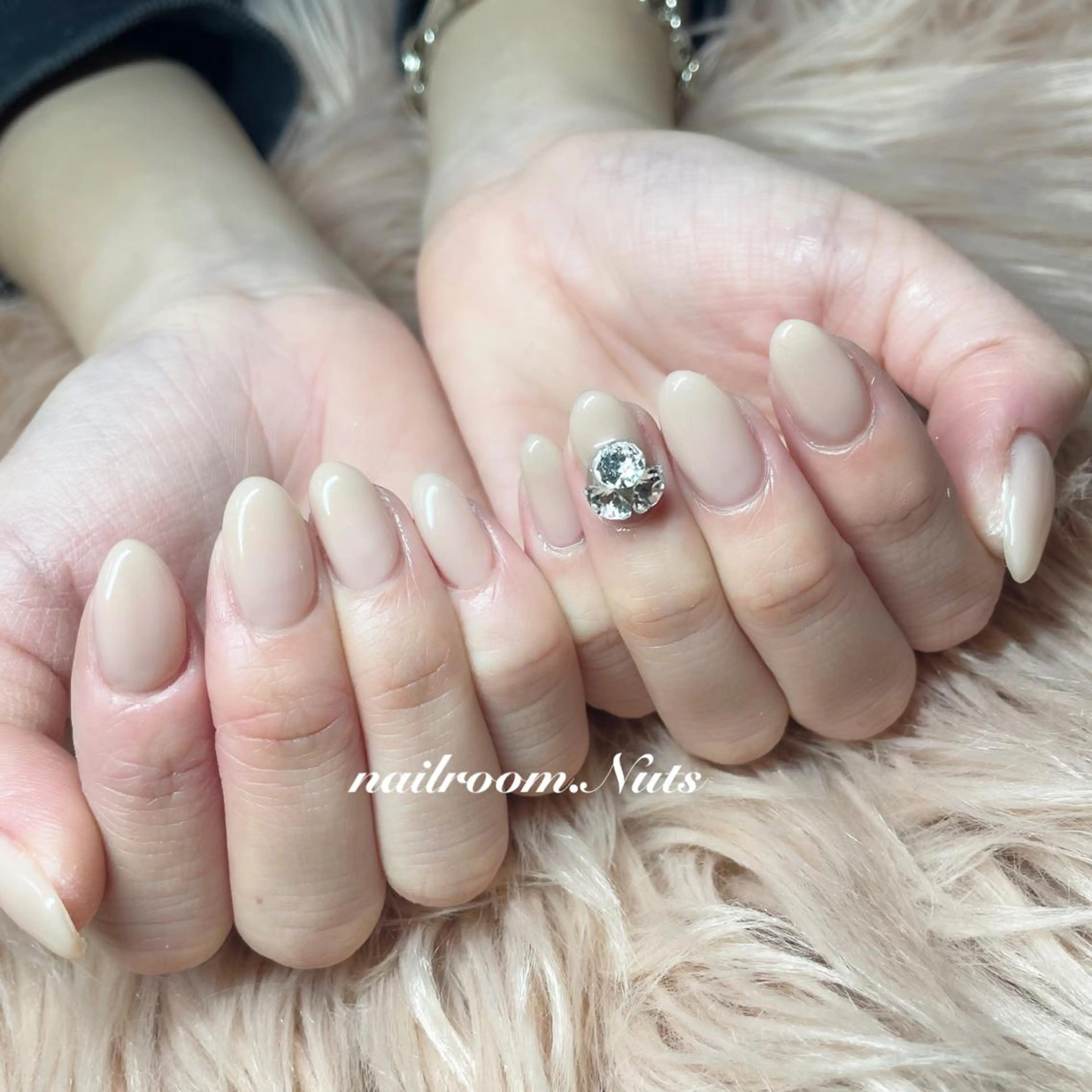 ネイル ハンドネイル nailsalon Nutsのネイルデザイン