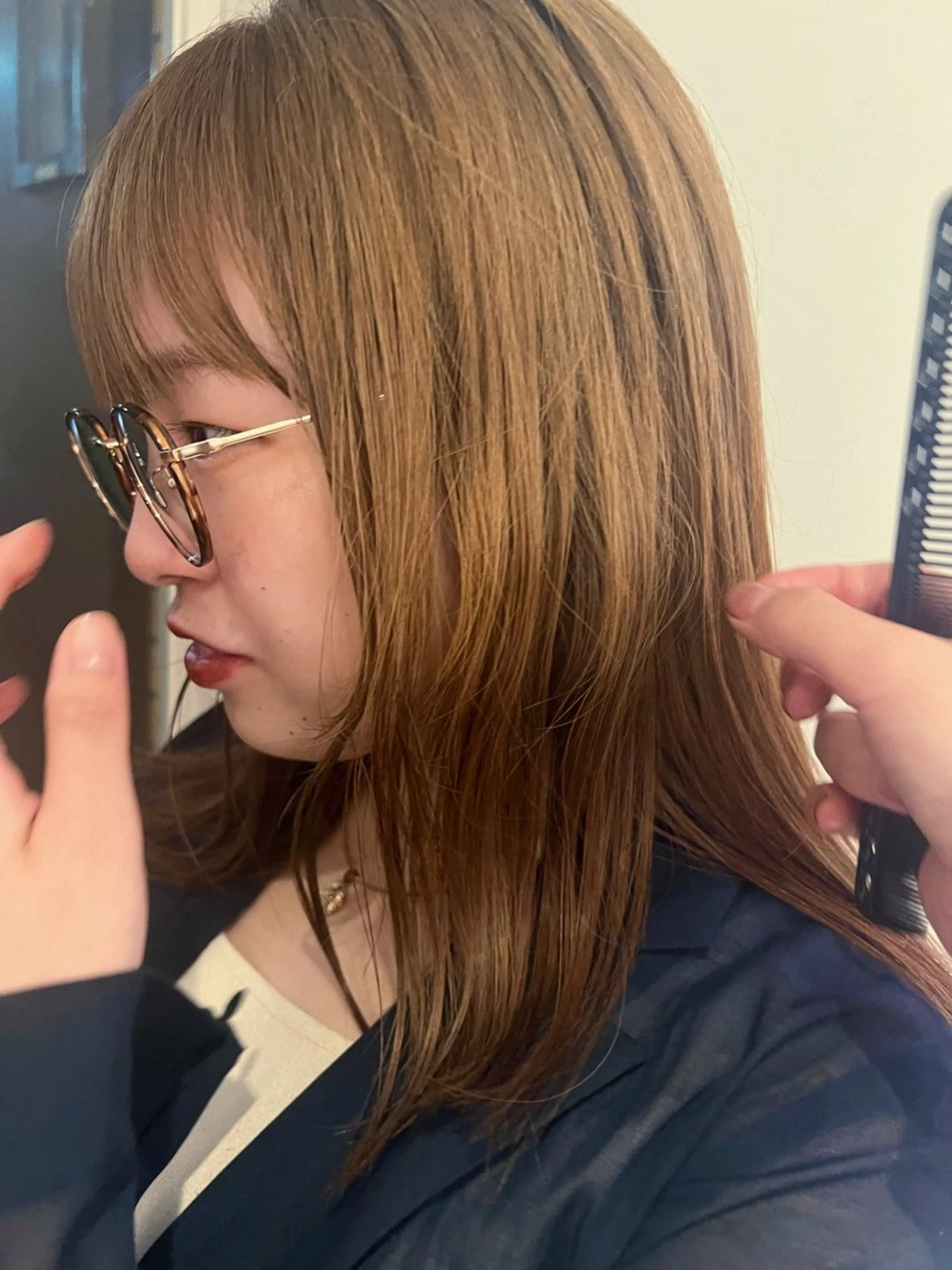 カラー ブリーチ 南部 綾音のヘアスタイル