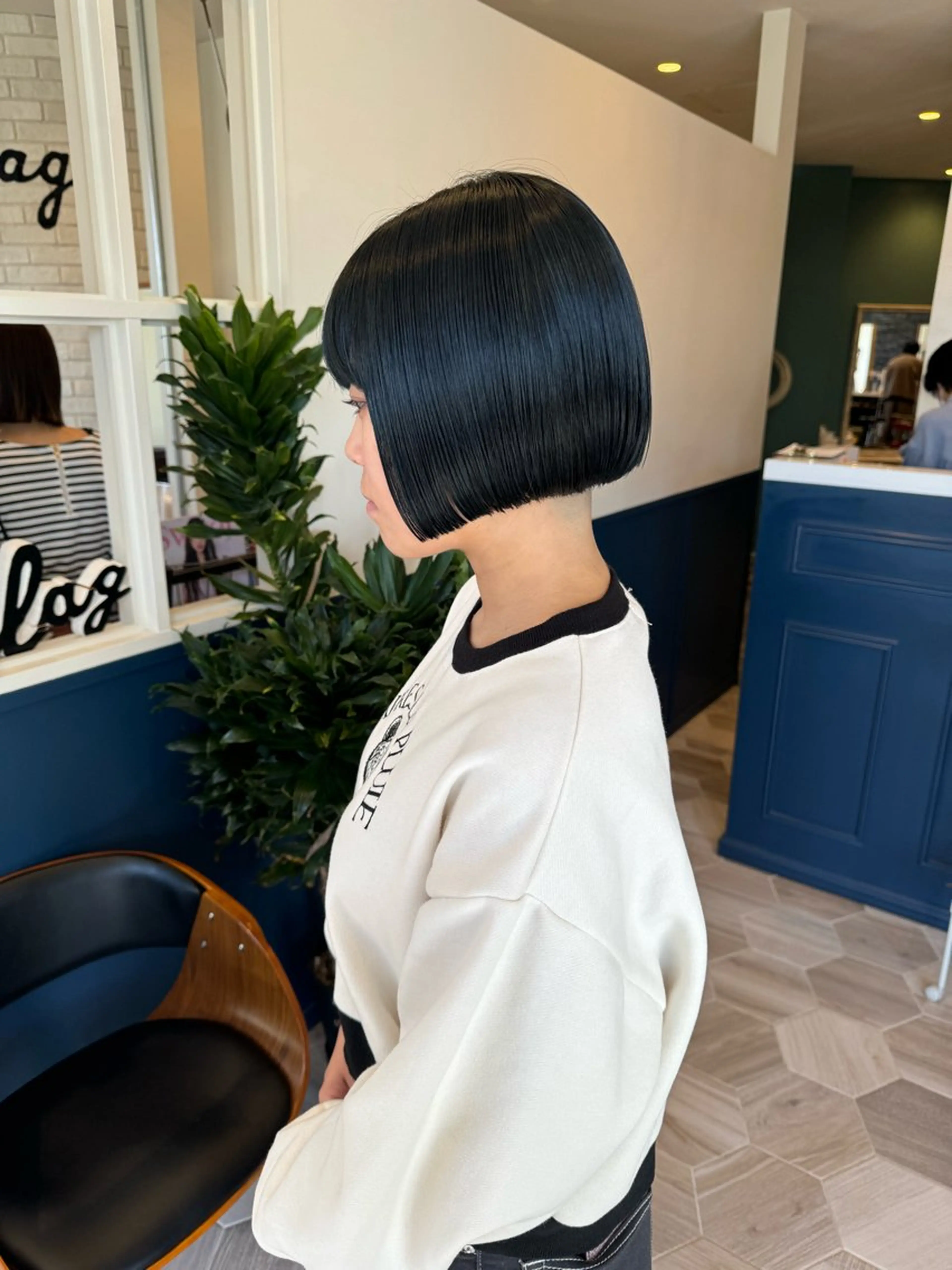 ミディアム ボブ カット ヘアカラー トリートメント lag by  シゲルカットクラブ　神田久志本店所属・清原 佳乃のヘアスタイル