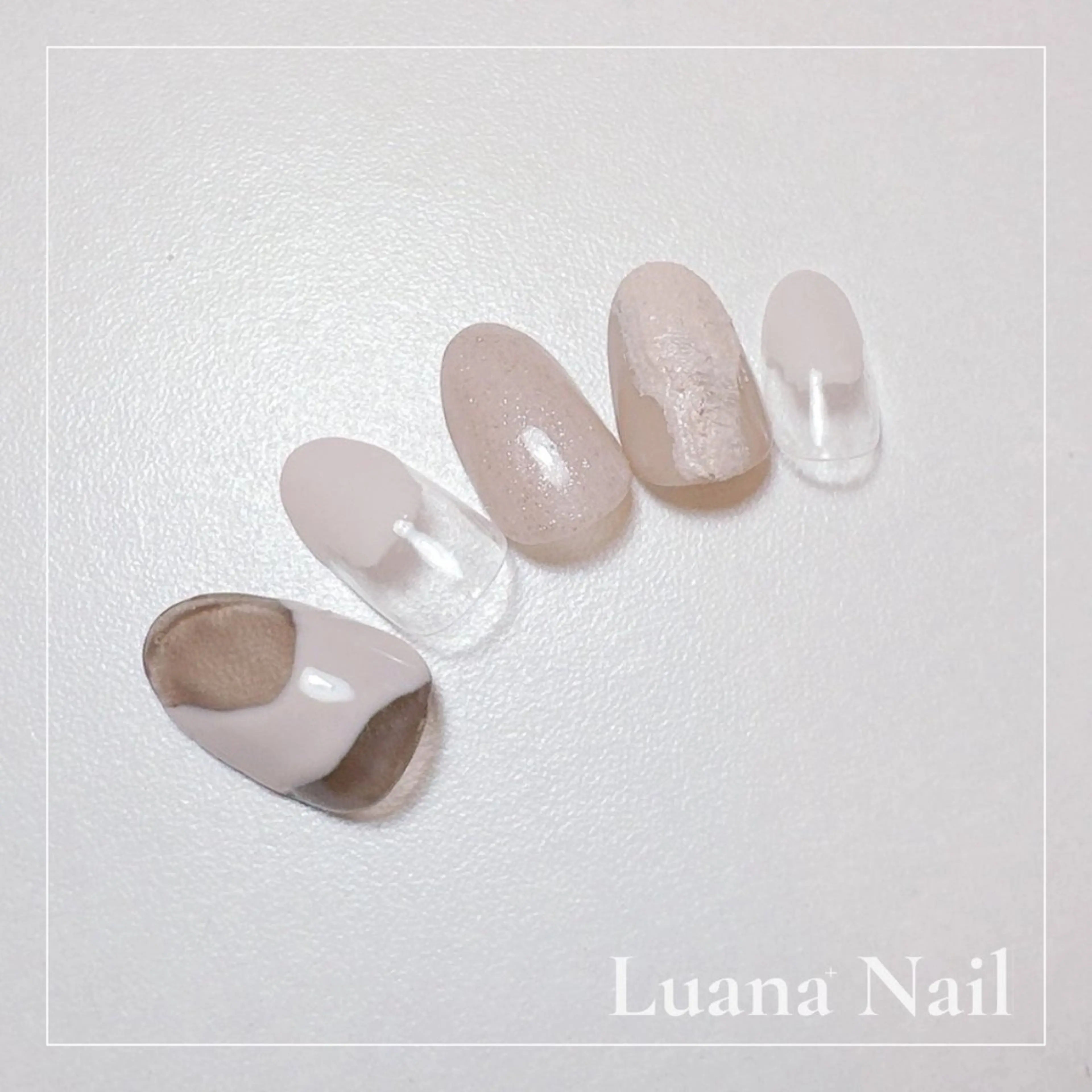 ネイル アートネイル シンプルネイル 完全個室ネイル サロンLuana +のネイルデザイン