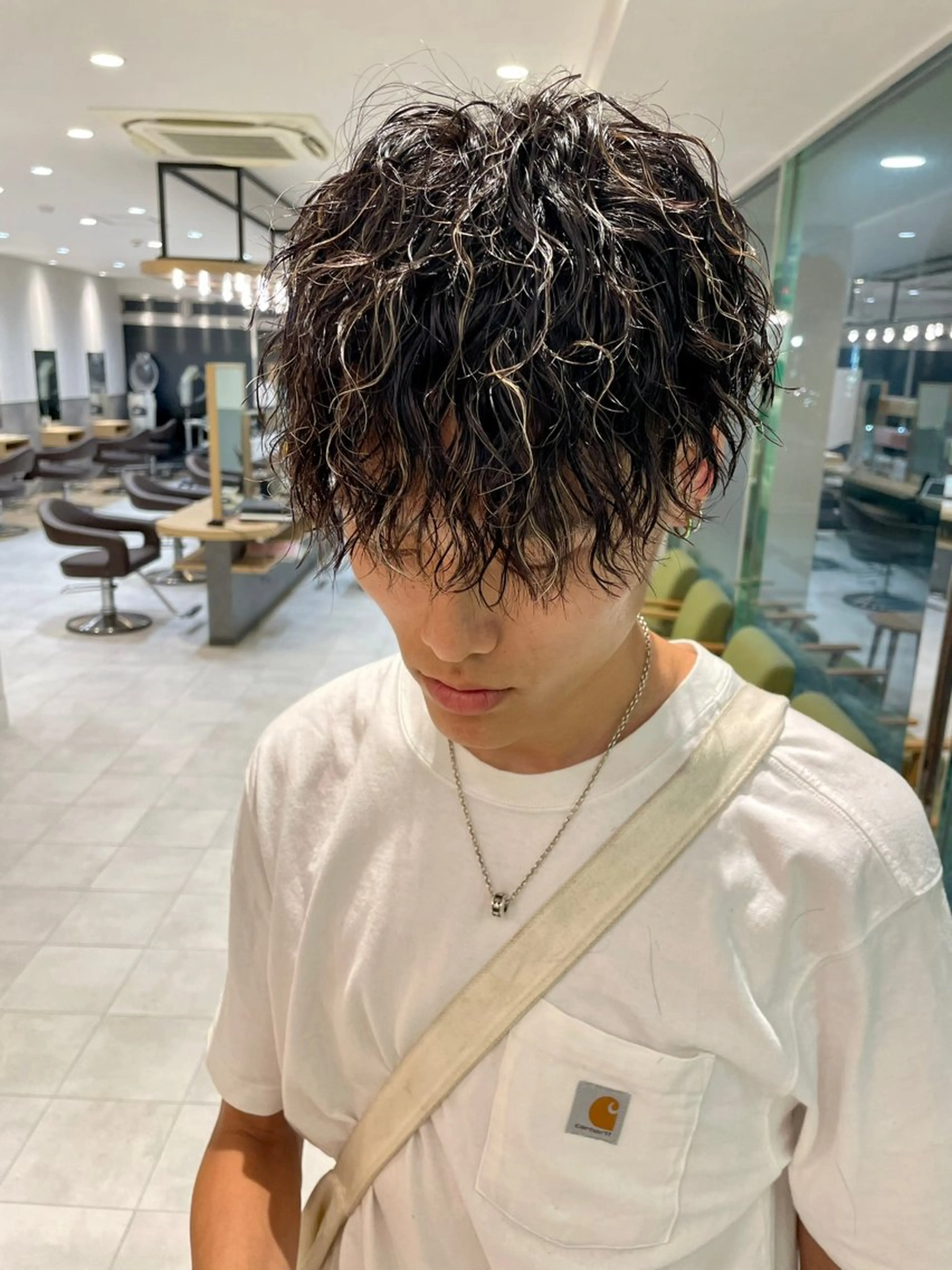 パーマ メンズ メンズパーマ カット パーマ トリートメント ヘッドスパ ヘアセット メンズパーマ特化🏅 中村　凌のヘアスタイル