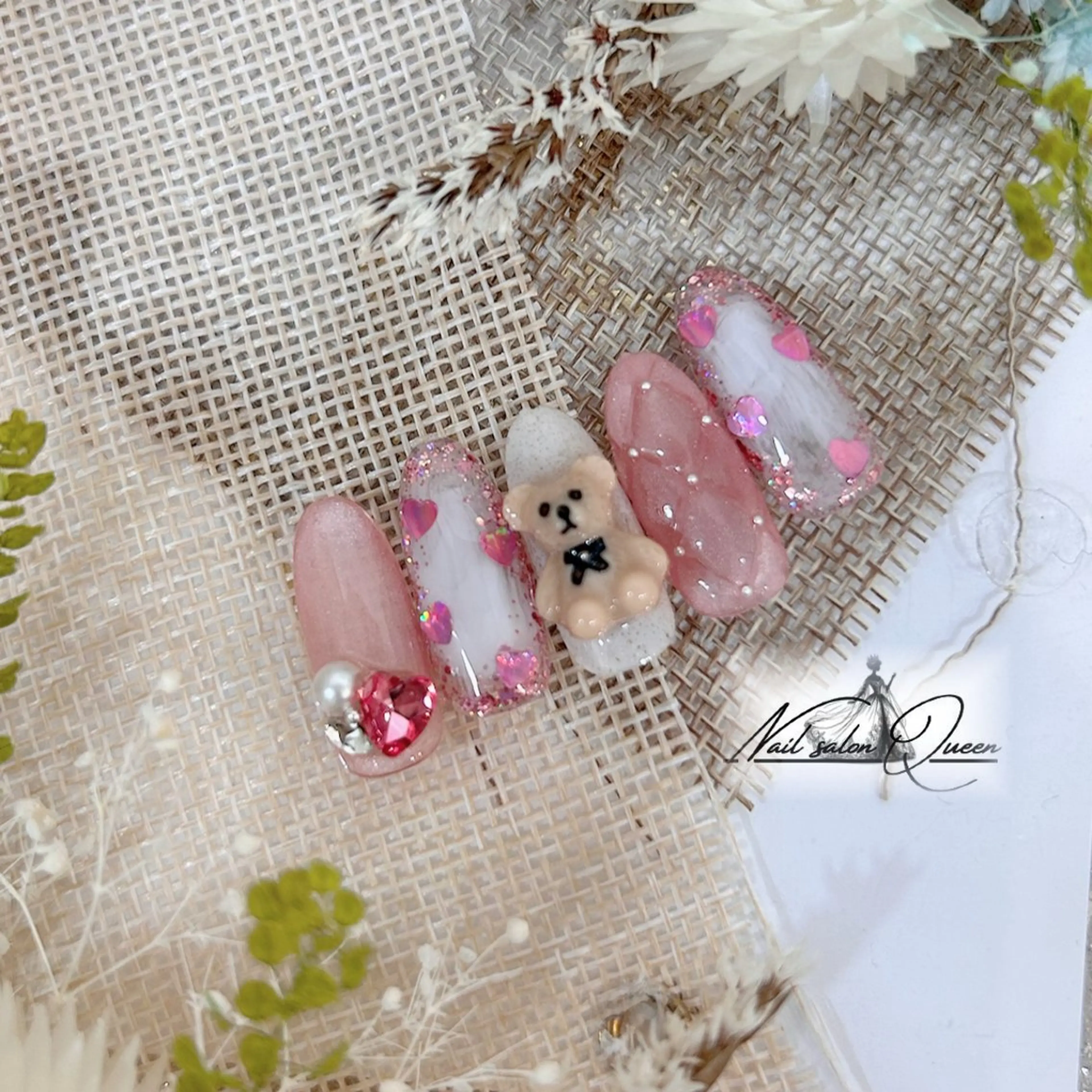 ネイル ネイルサロンクイーン 東京/新宿/大久保のネイルデザイン