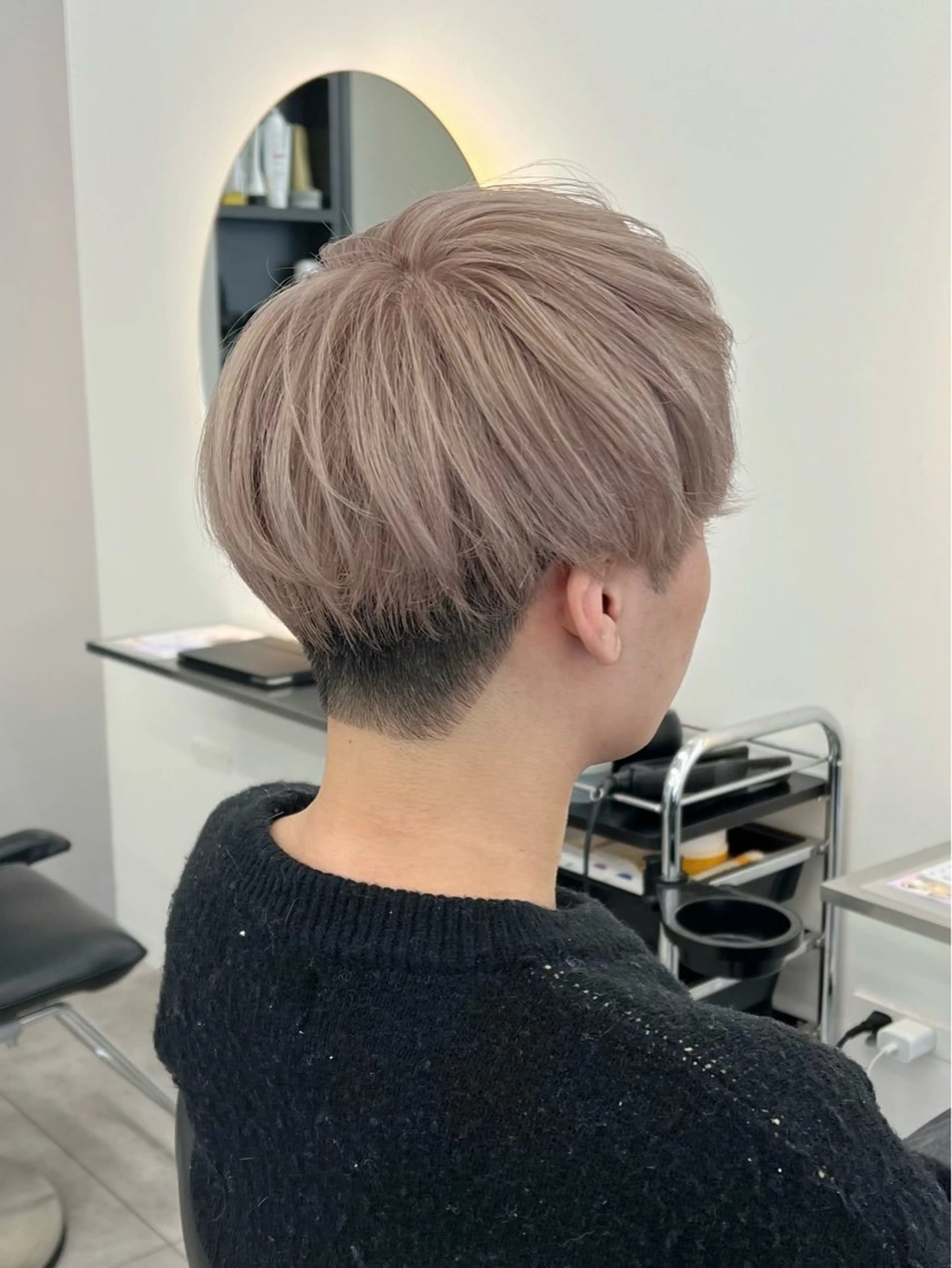 ショート カラー ベージュカラー ブリーチ ミルクティーベージュ 髪質改善特化/ メンズパーマ◎椿原のヘアスタイル