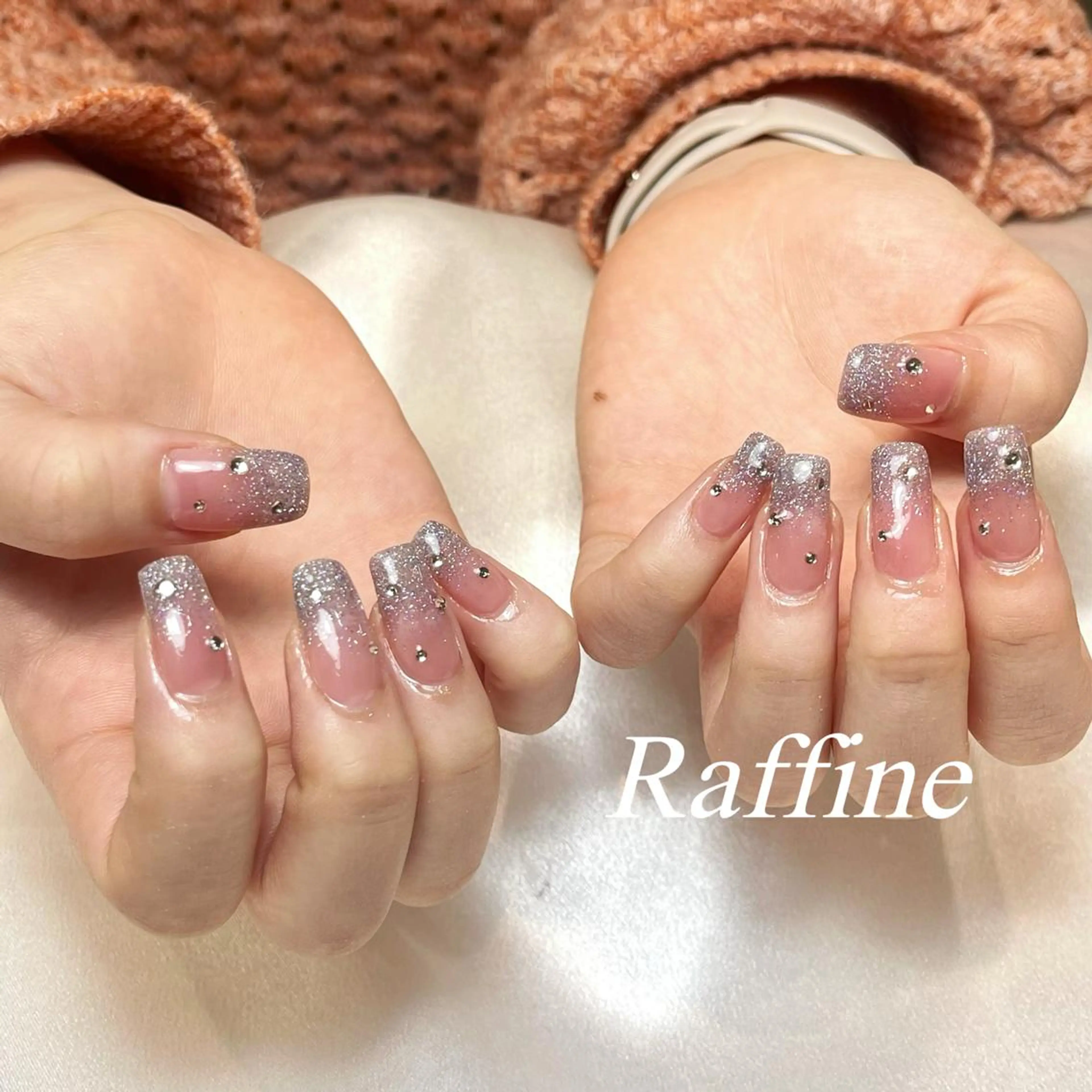 ネイル RAFFINE haru🦋🩵のネイルデザイン