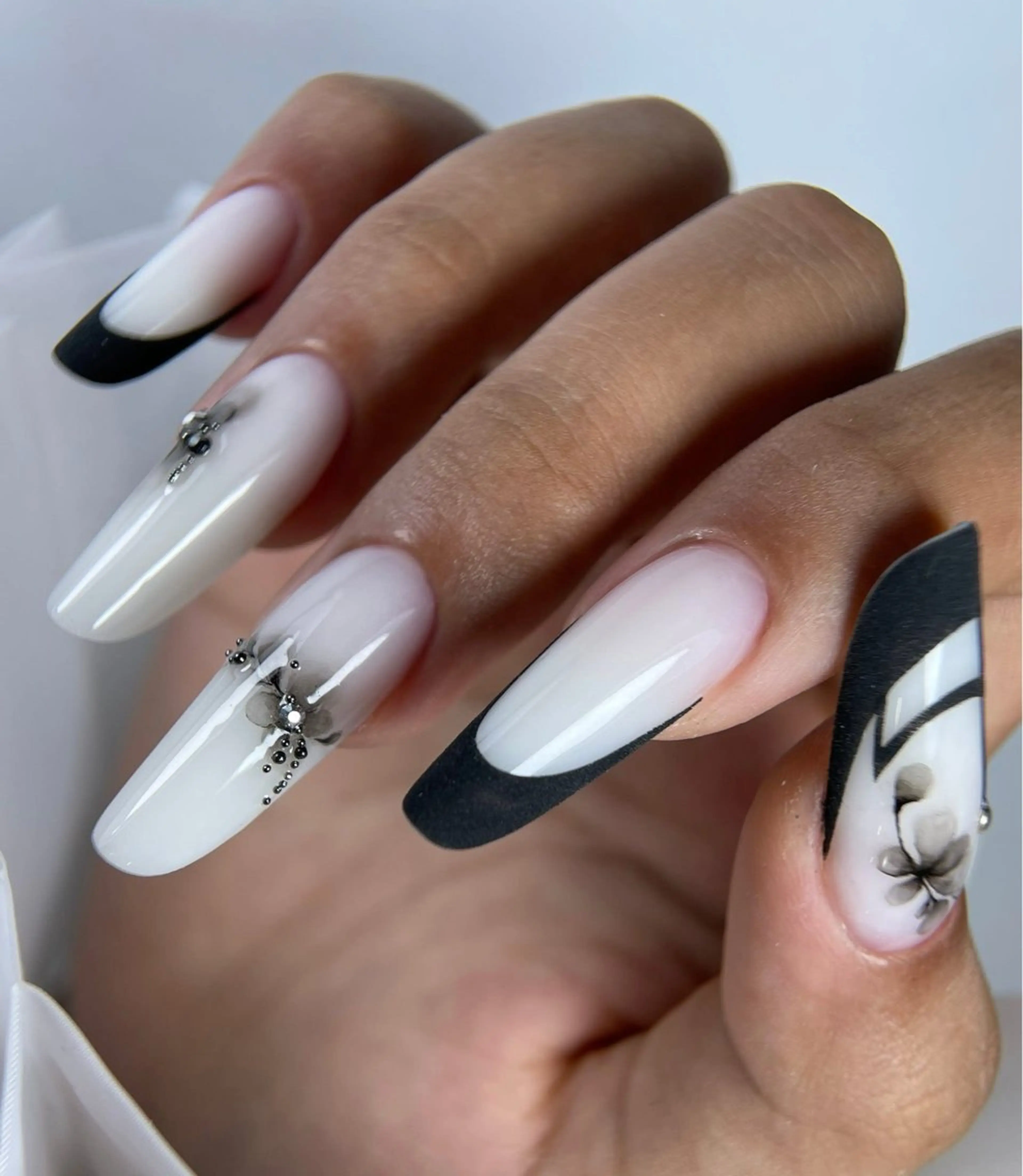 ネイル Hana✴︎ Labon Artのネイルデザイン