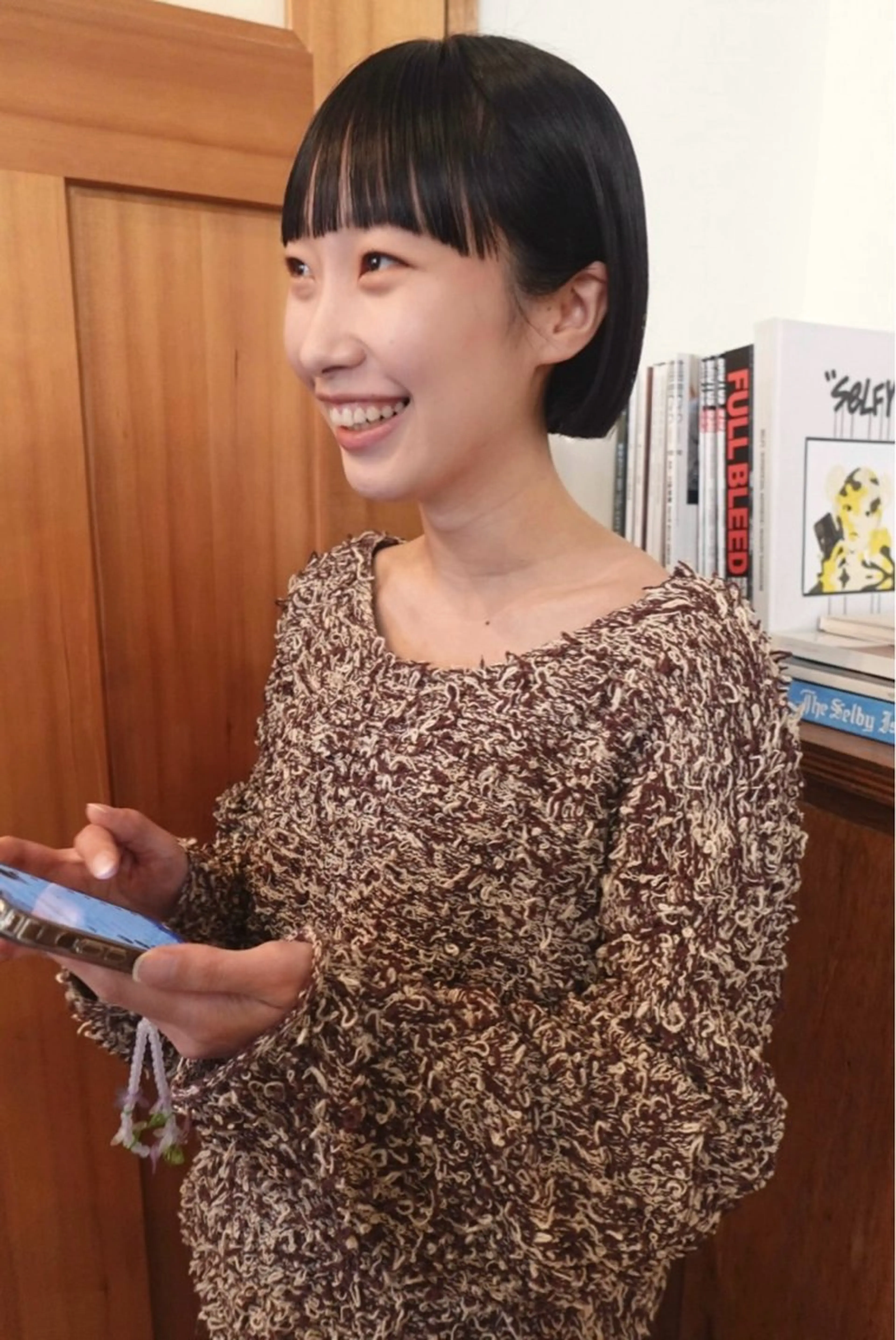 ショート カラー 切りっぱなしボブ ボブ カット ヘアカラー Stoop所属・momo /ボブ/パーマのヘアスタイル