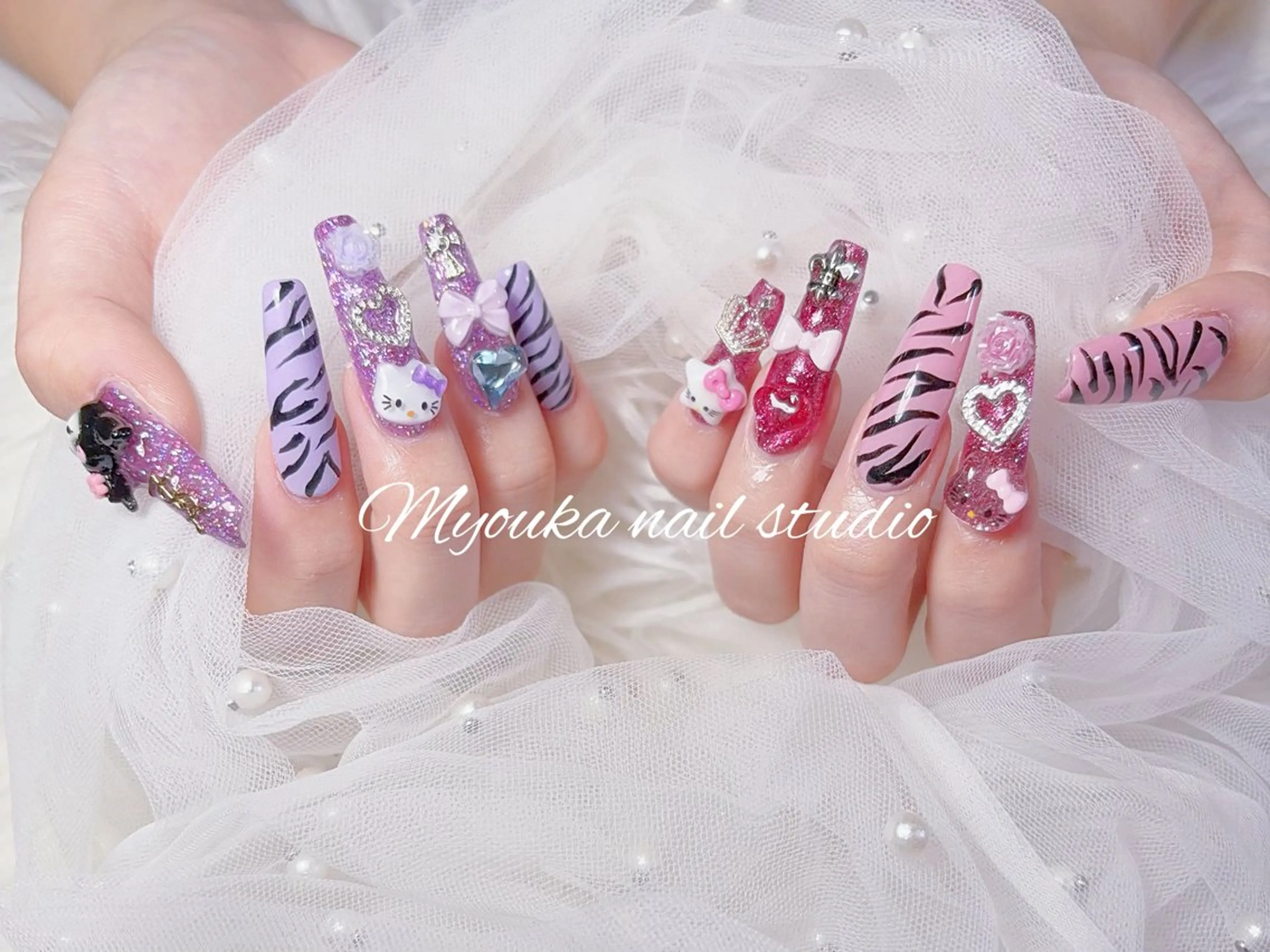 ネイル チークネイル 長さ出し グラデーション ラメ(グリッター) ラメグラデーション ハンドネイル ハンドケア Myouka所属・Myouka 板橋大山駅前店のネイルデザイン
