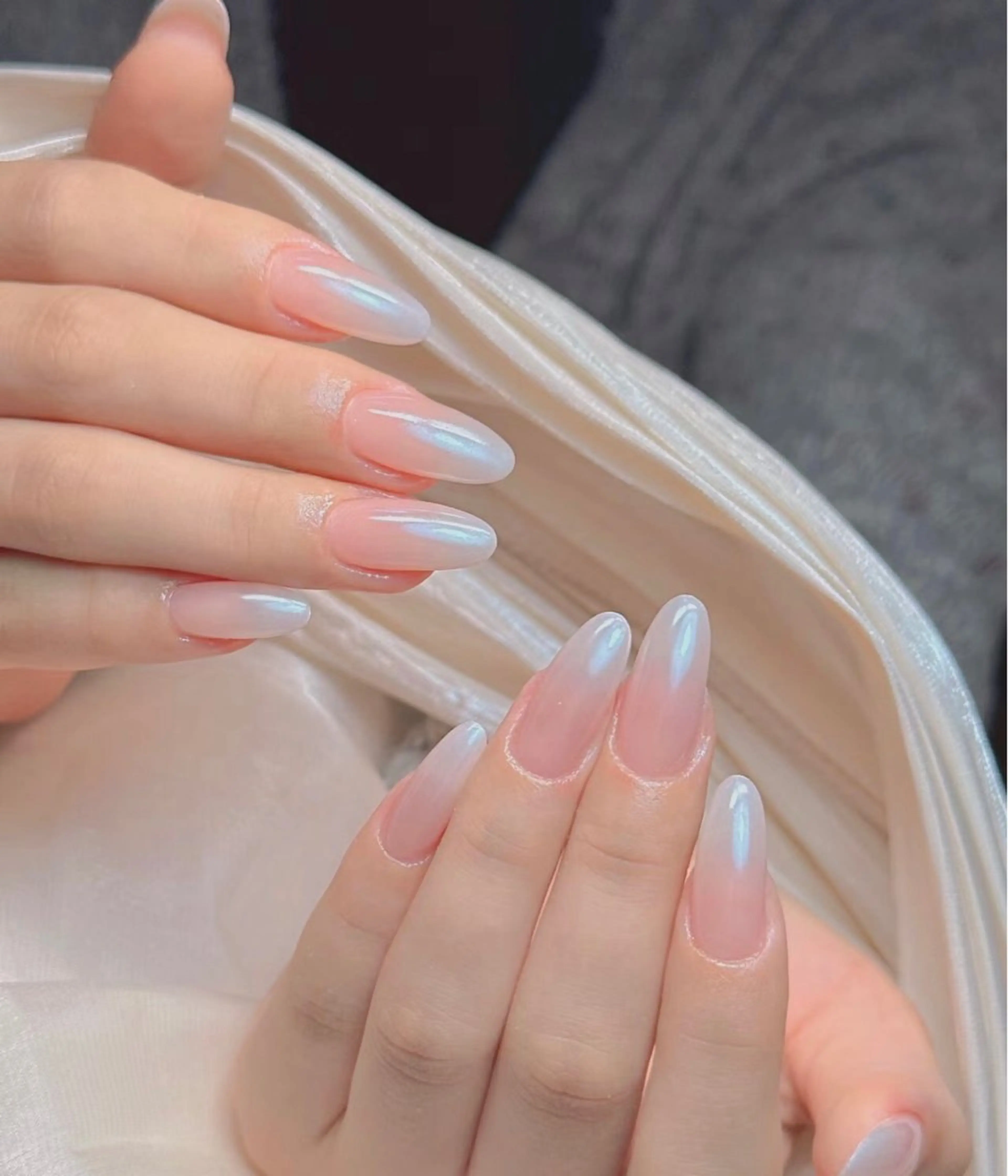 ネイル グラデーション ミラーネイル Zz nail salonのネイルデザイン