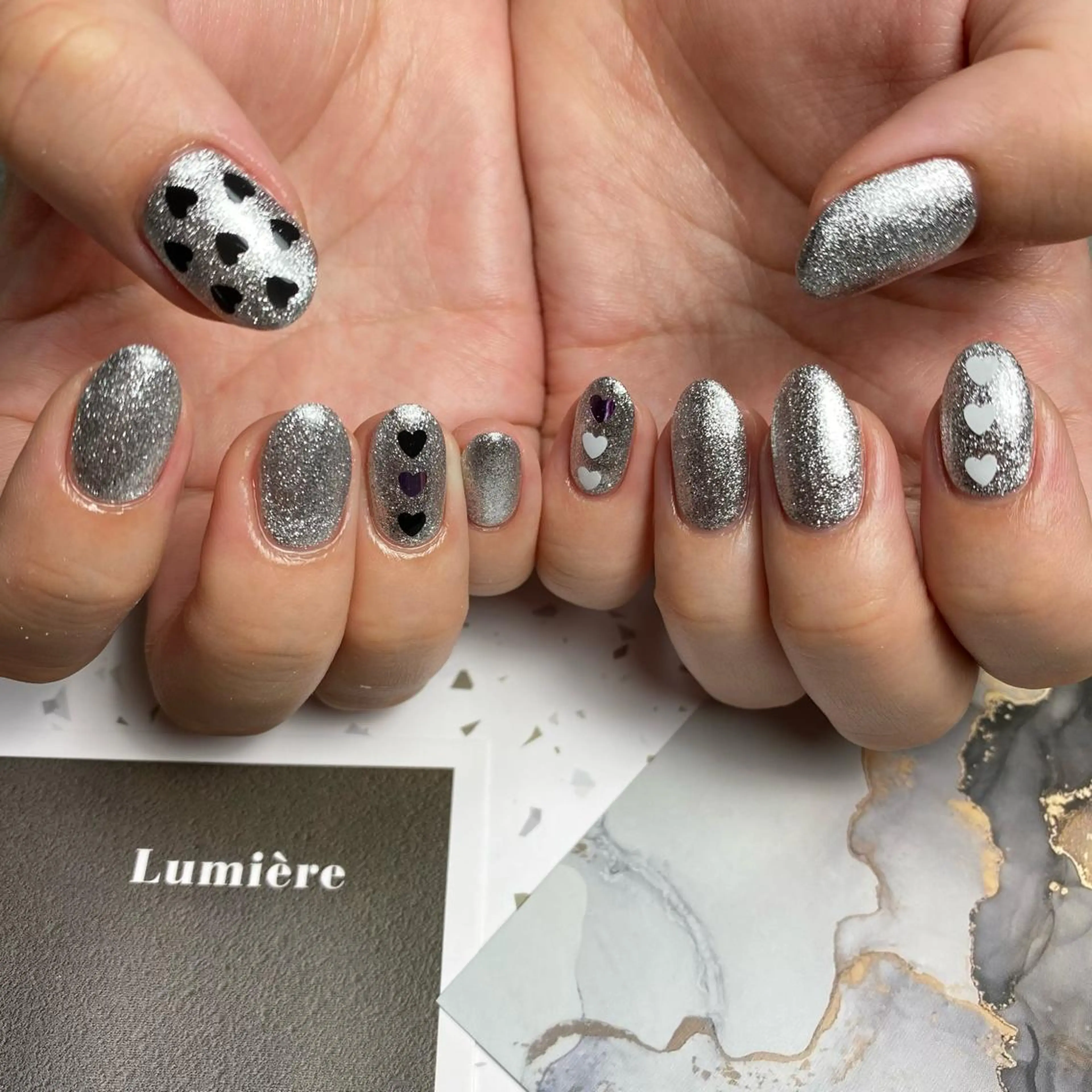 ネイル ハート ラメ(グリッター) ワンカラーネイル シルバー ハンドネイル yuki nail...のネイルデザイン