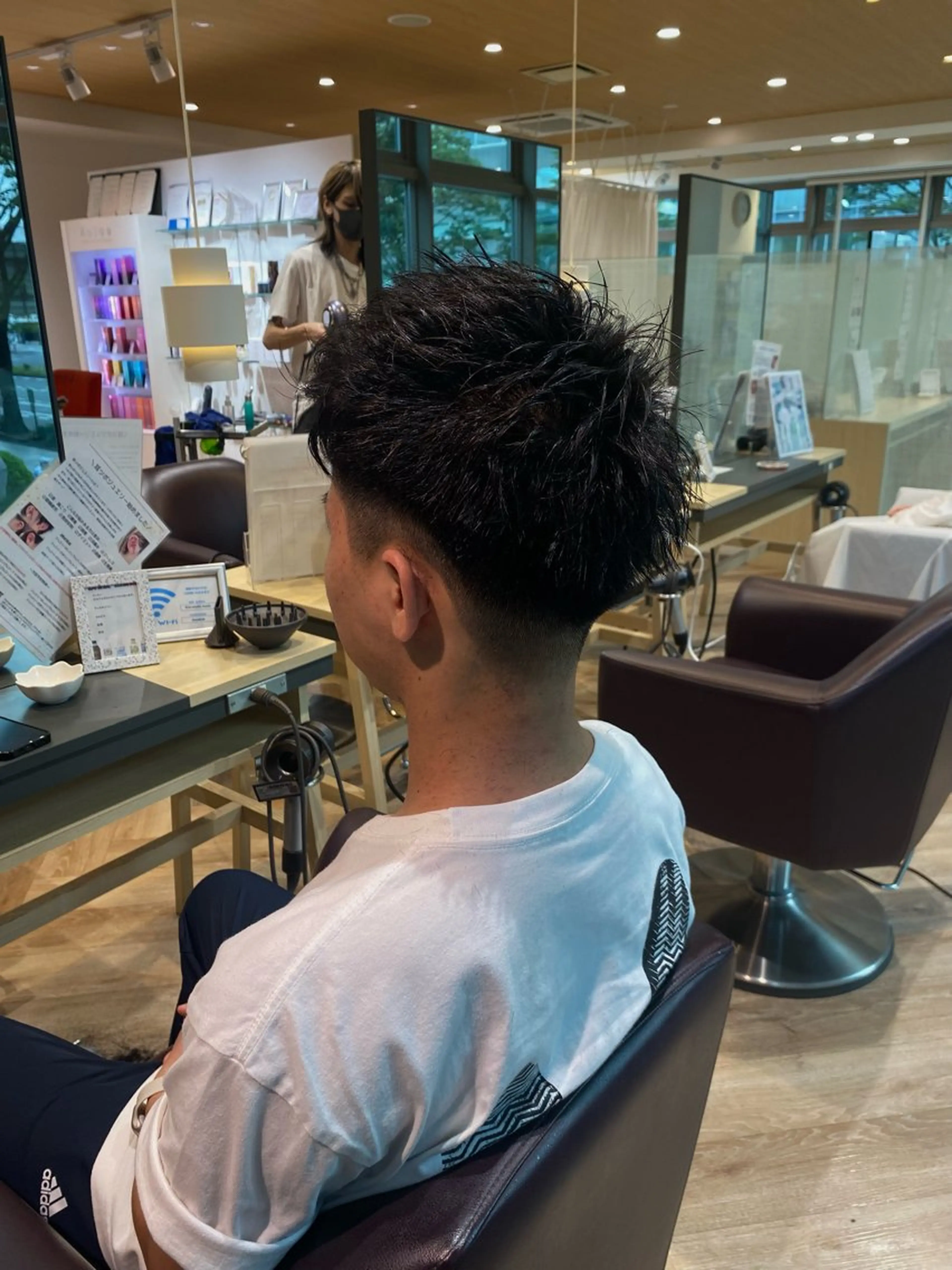 メンズ ビジネス フェードカット メンズパーマ 刈り上げ カット Yamada Ami🪐のヘアスタイル