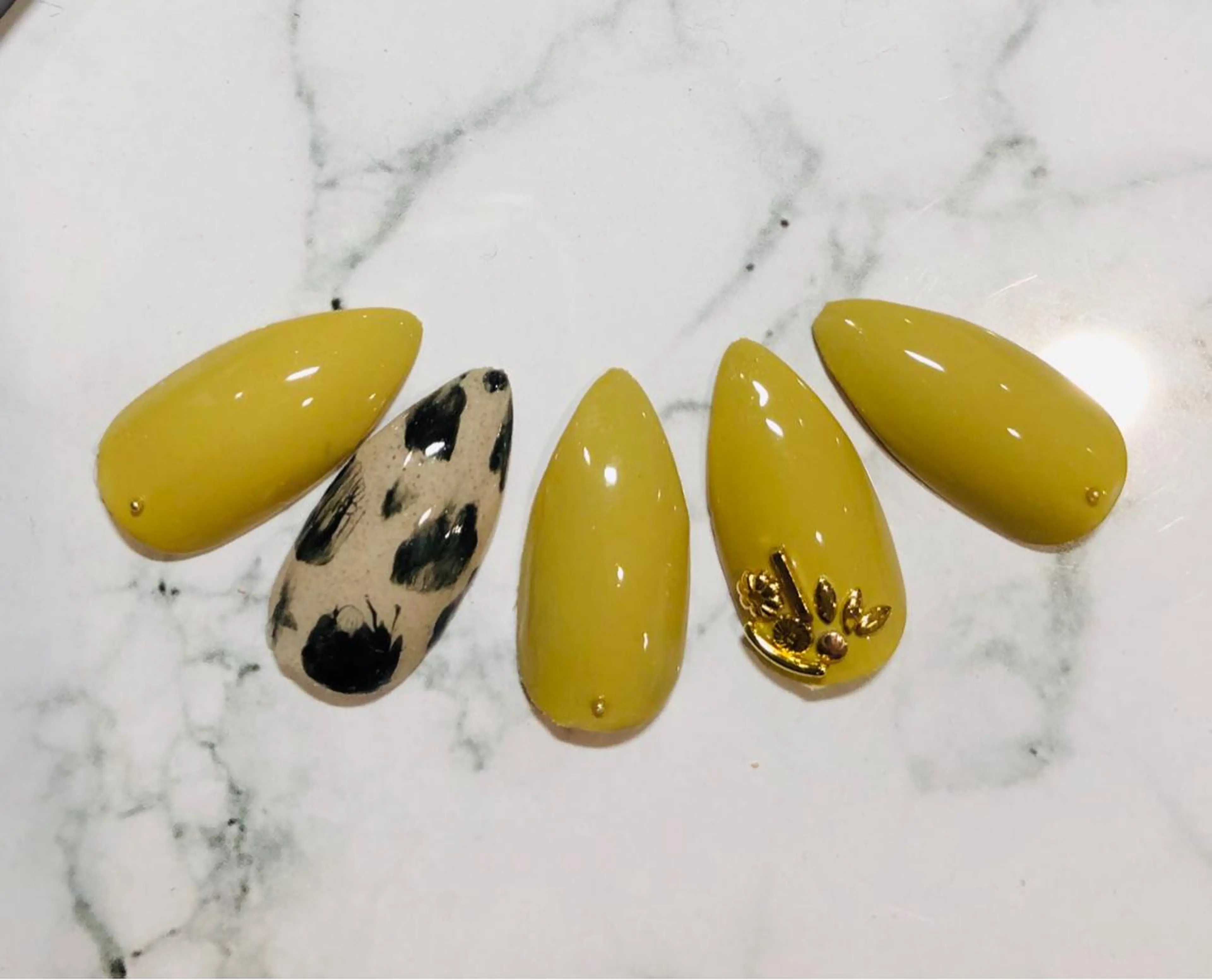 ネイル Ｈ3（エイチスリー）所属・H3 hitoのネイルデザイン