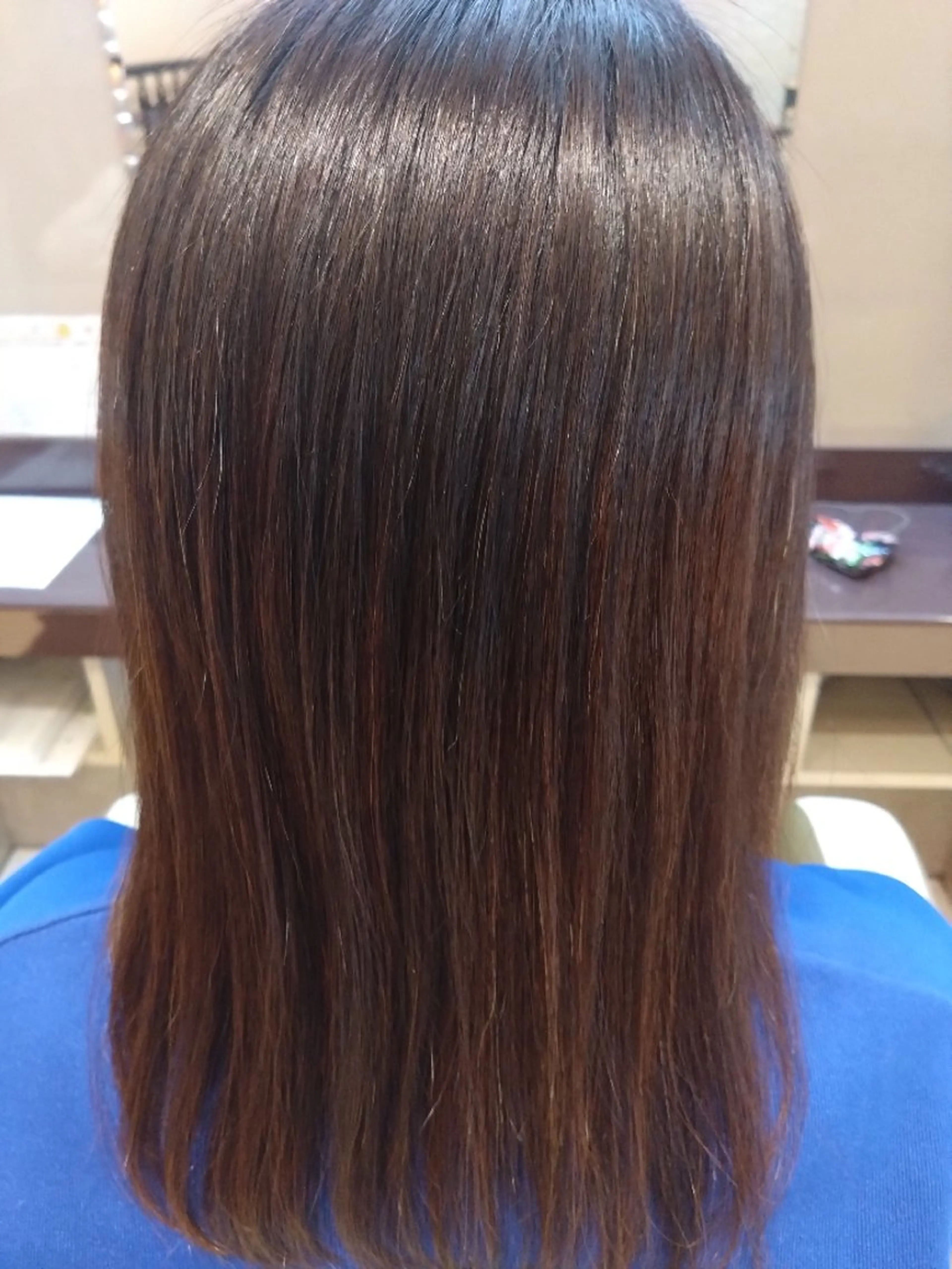 セミロング 小嶋 未希のヘアスタイル