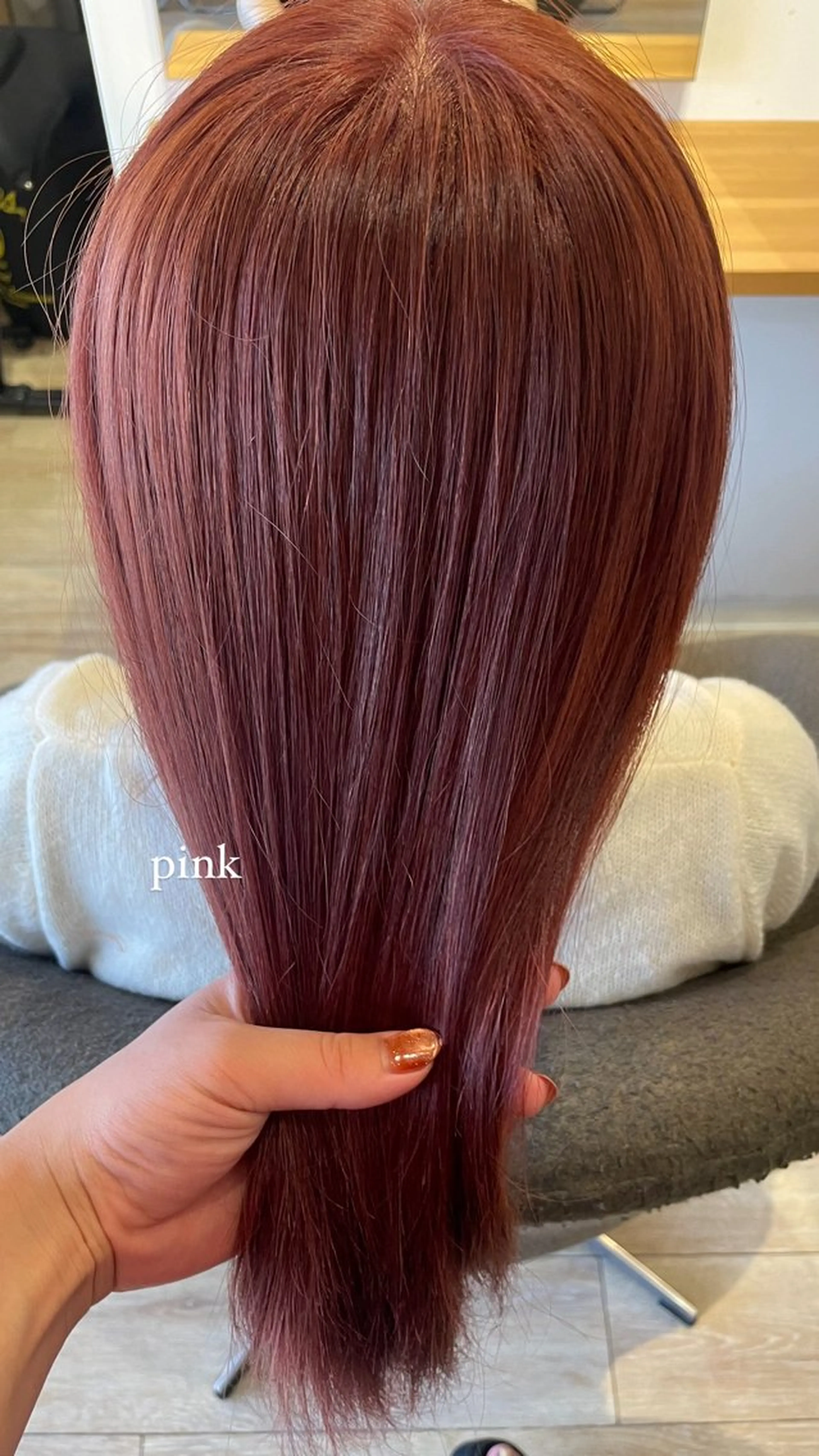 セミロング カラー efesto大槻 由菜のヘアスタイル