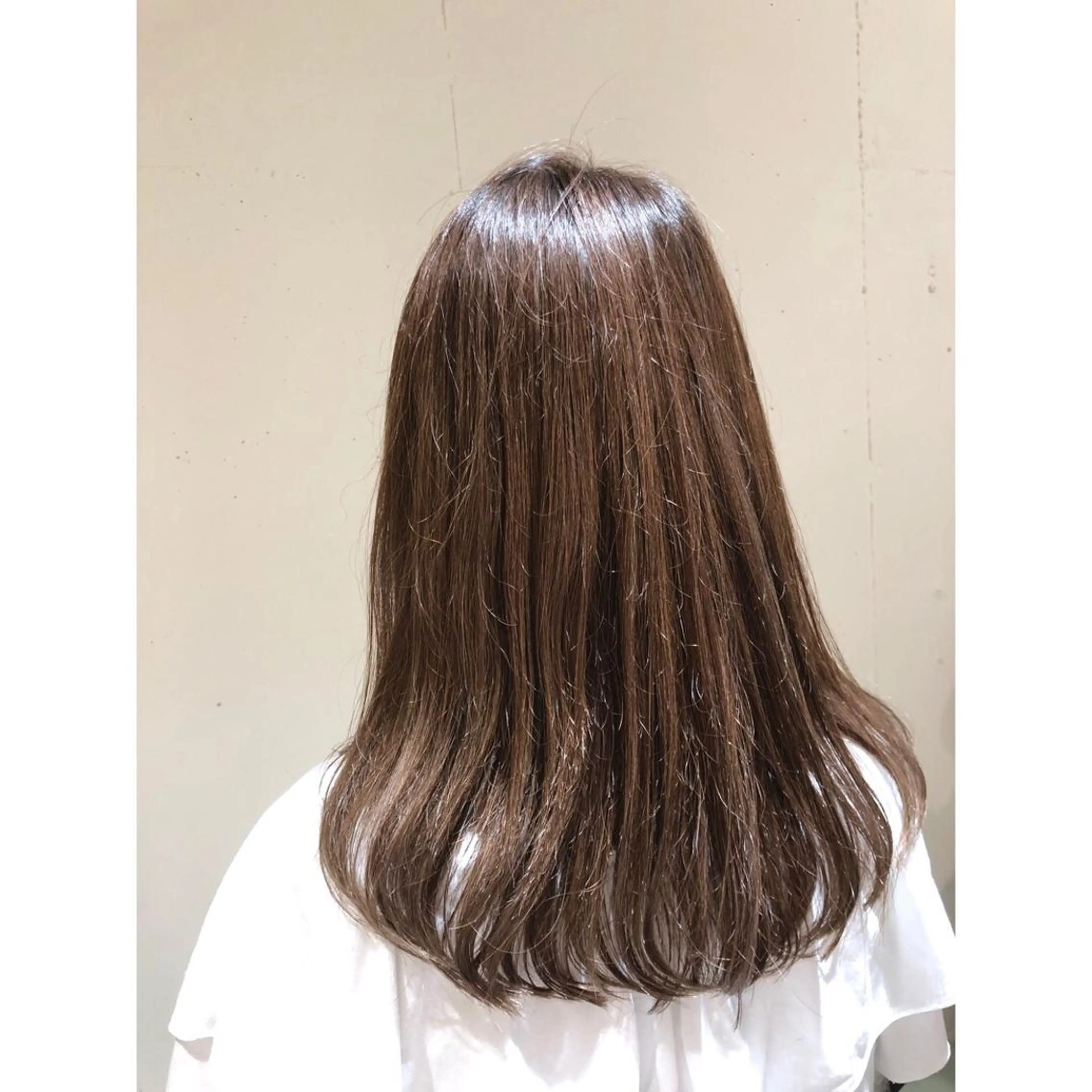 セミロング カラー パーマ ヘアアレンジ ベージュカラー ブリーチ ブラウンカラー 透明感カラー グラデーションカラー 【ツヤ髪美容師】 ツダケイスケのヘアスタイル