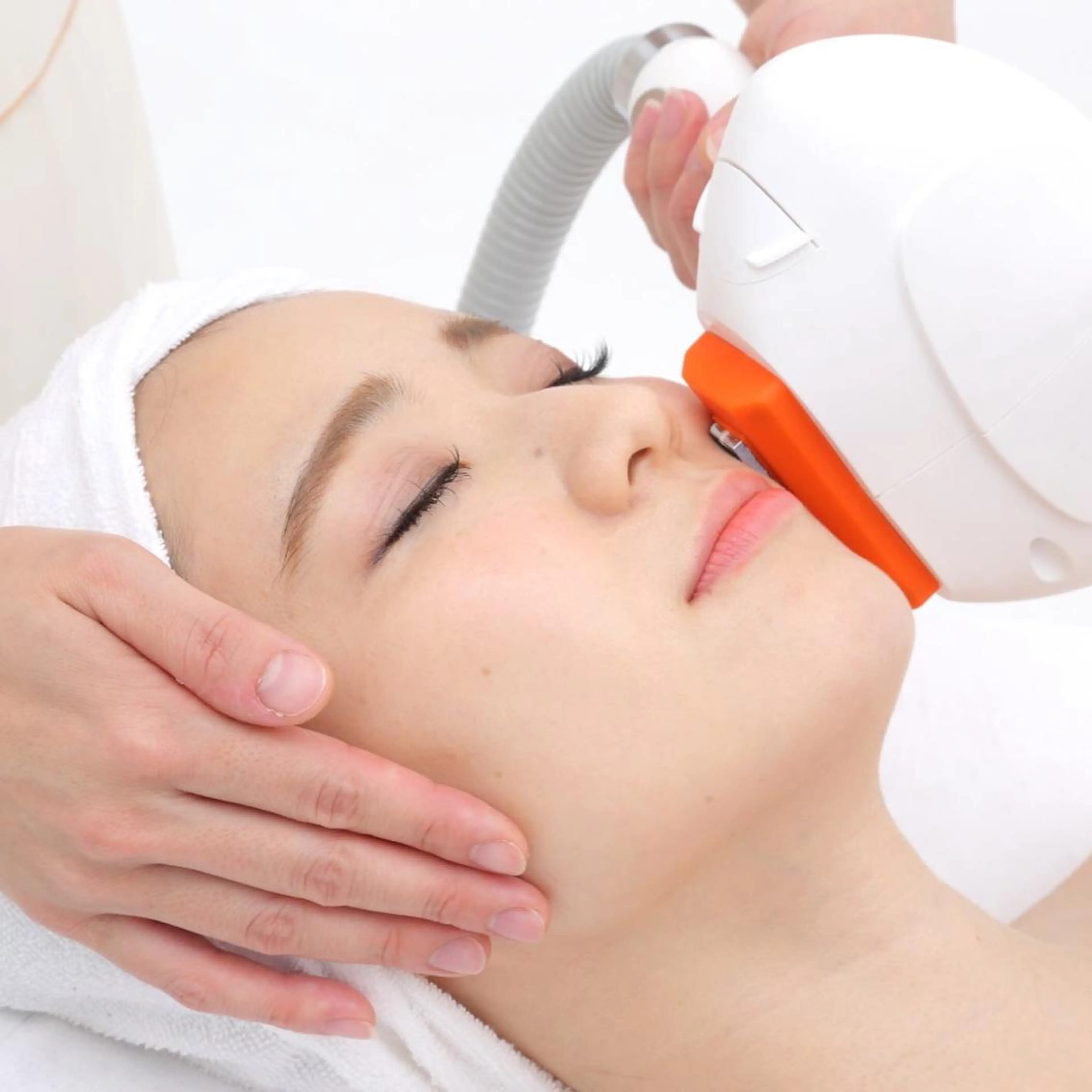 たるみ肌にハリ感アップ⤴︎Eライトフェイシャル✨ ⏰70分の写真