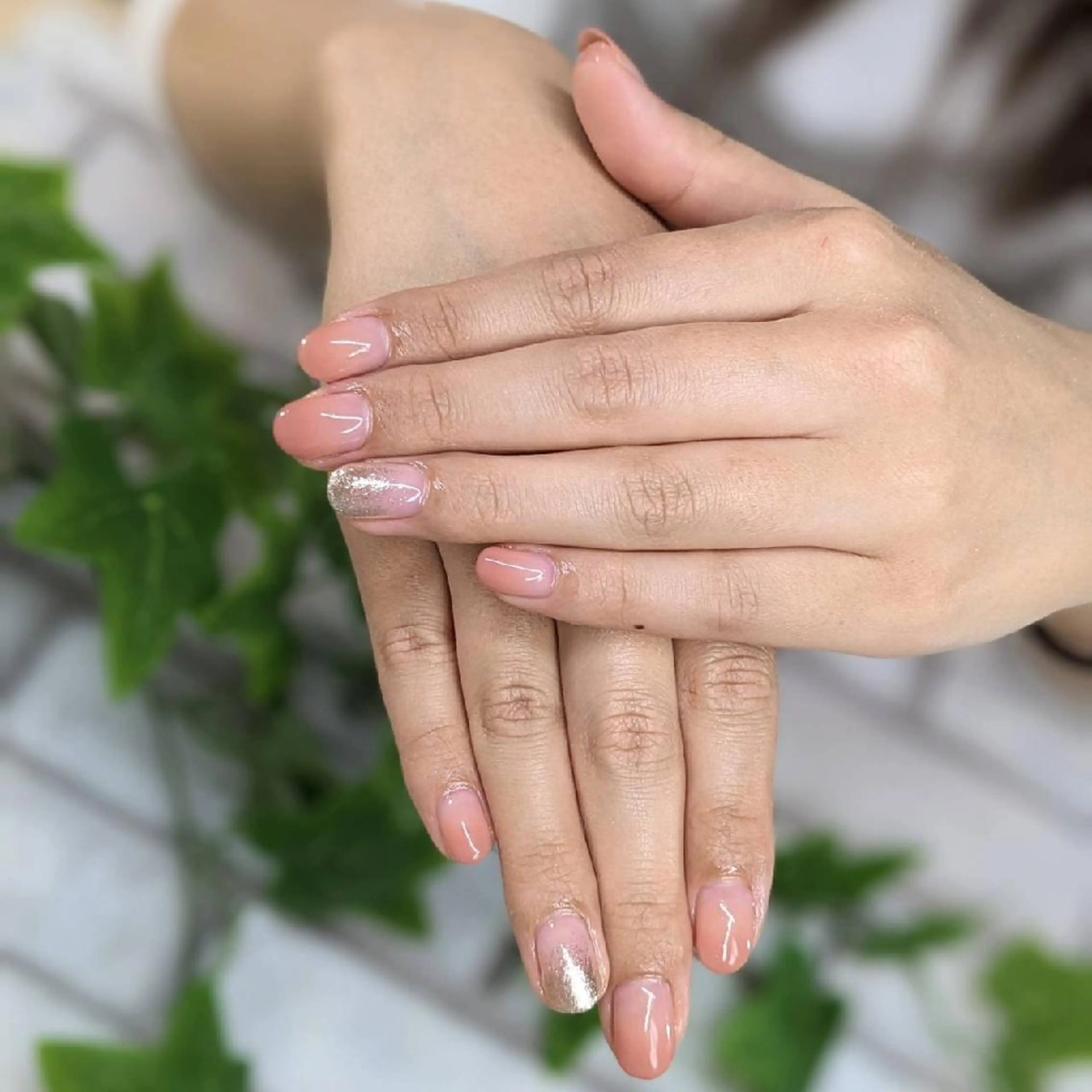 ネイル ブラウン グラデーション ラメ(グリッター) ラメグラデーション ハンドネイル ネイルサロンベルティ .keikoのネイルデザイン