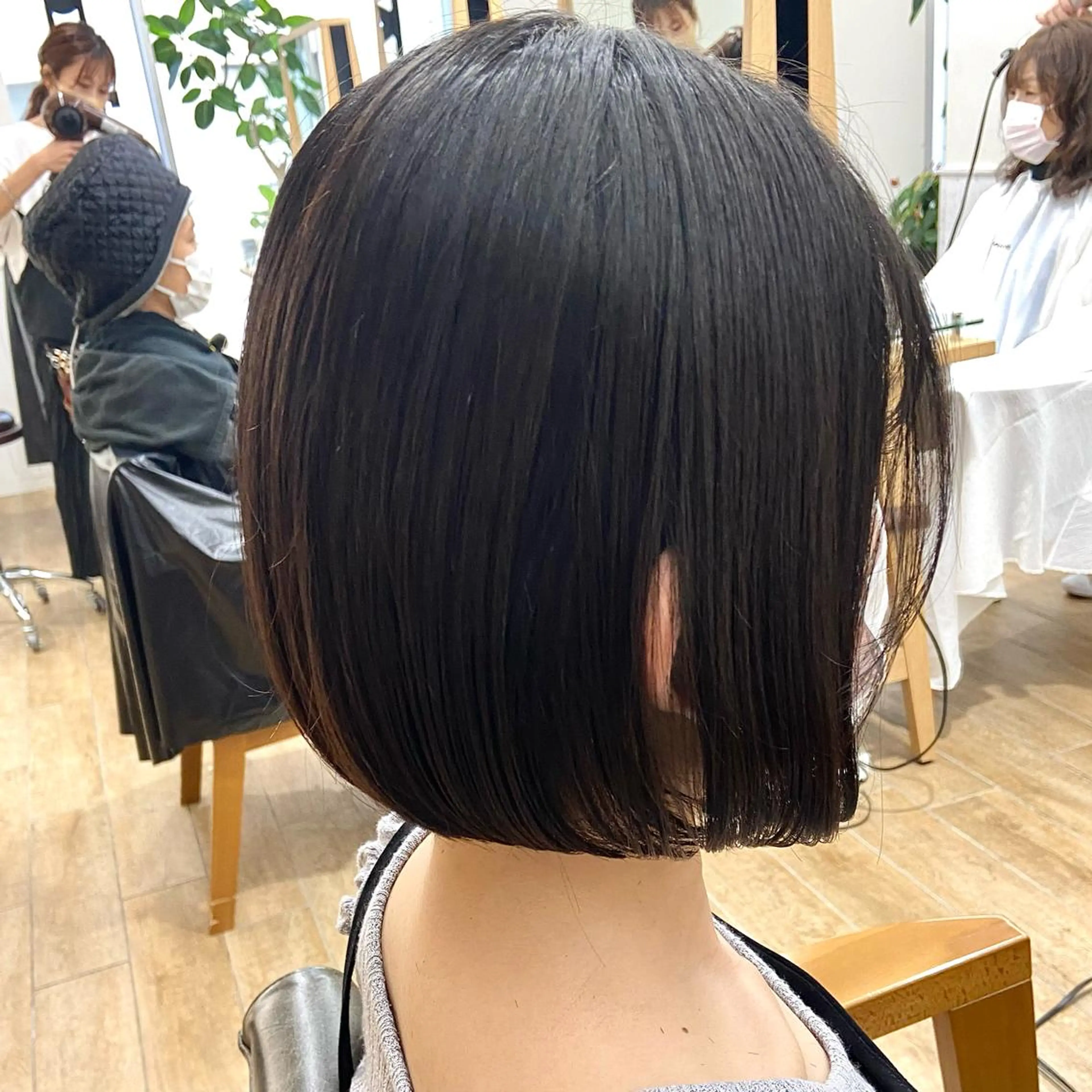 ショート カラー パーマ ヘアアレンジ メンズ キッズ ネイル マツエク・マツパ トリートメント 横浜Bob美容師🤎 ERINAのヘアスタイル