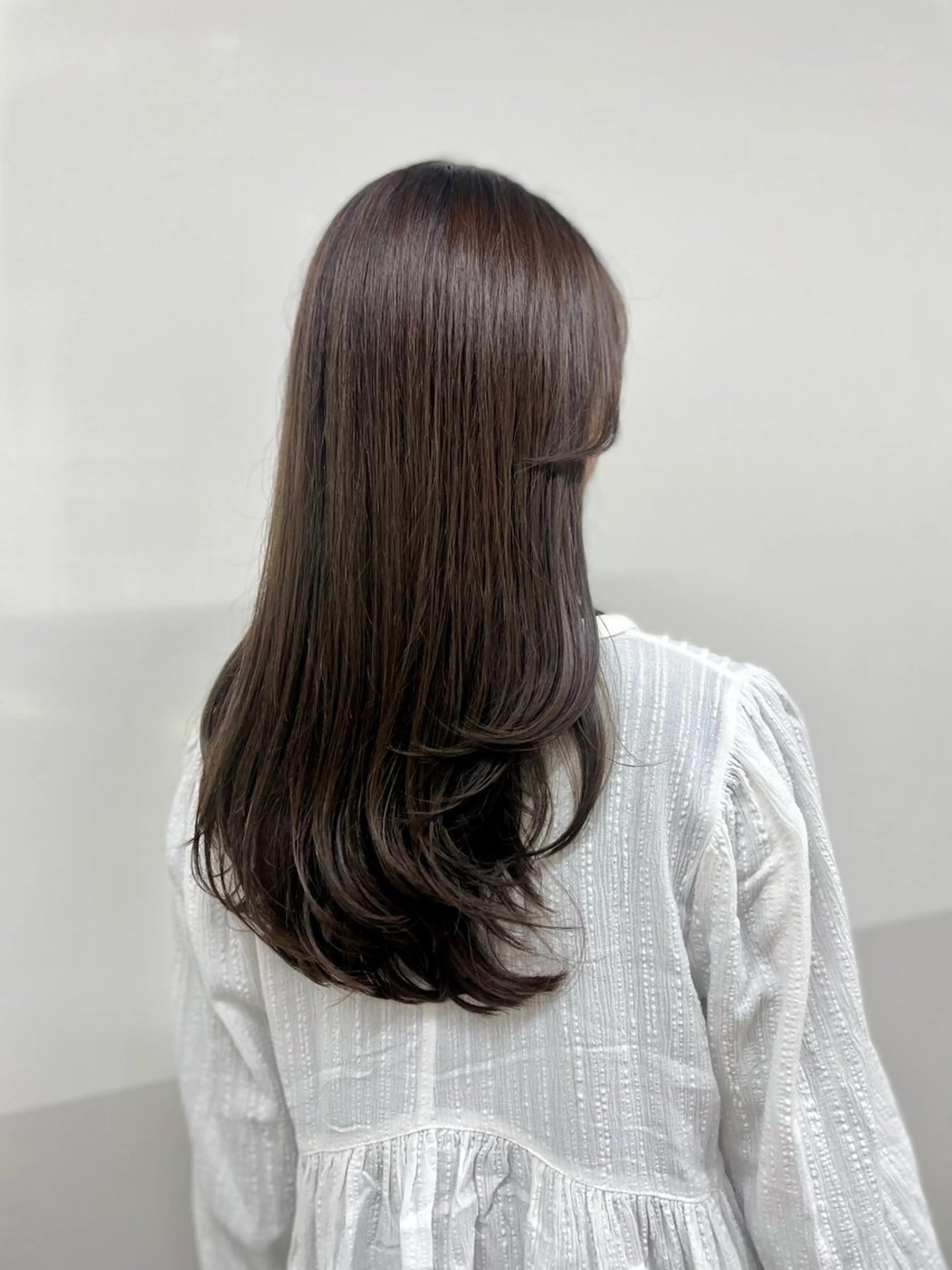 ロング カラー 透明感カラー レイヤーカット HARUNA🤍 大人ショートヘアのヘアスタイル