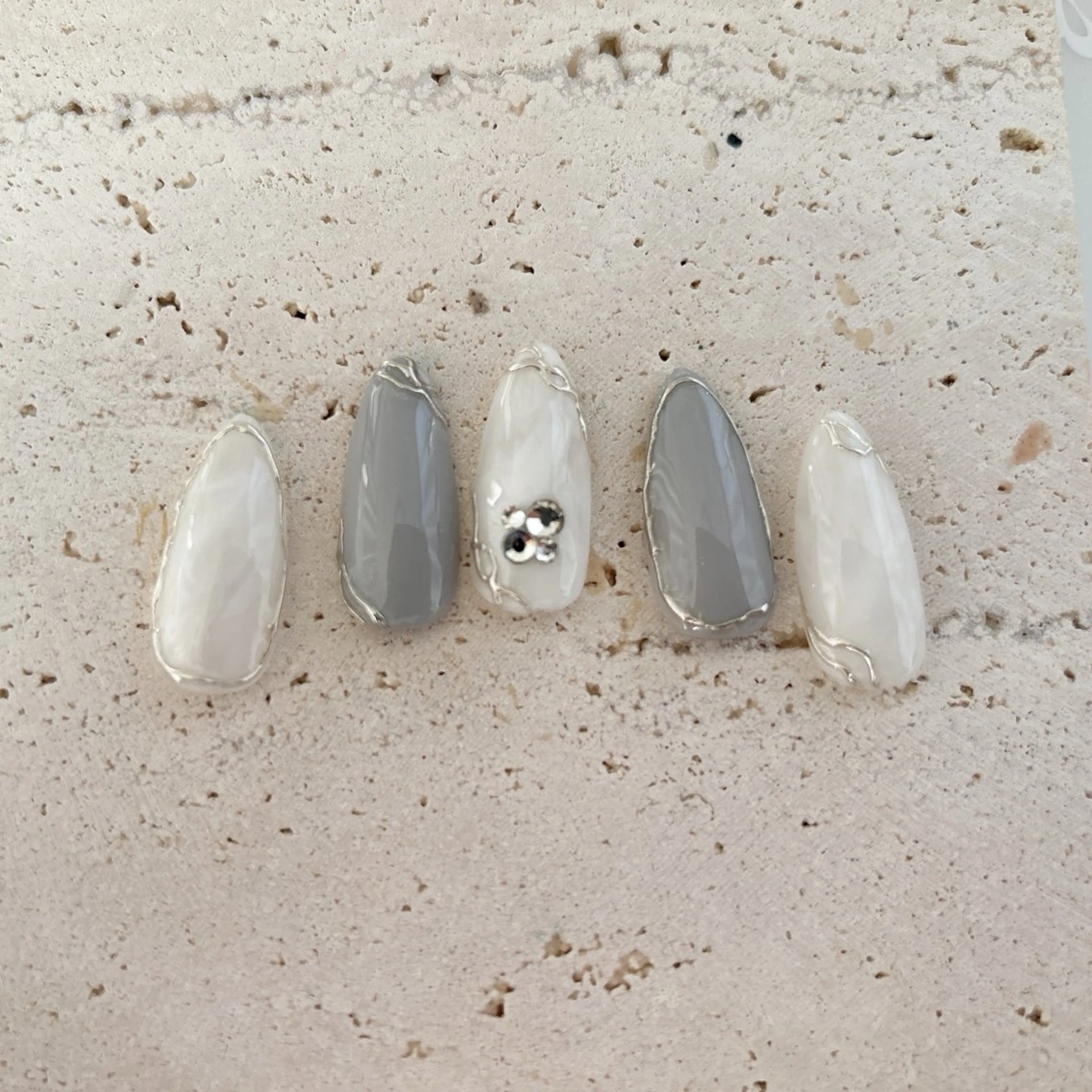 ネイル 愛川町 あんすりうむのネイルデザイン