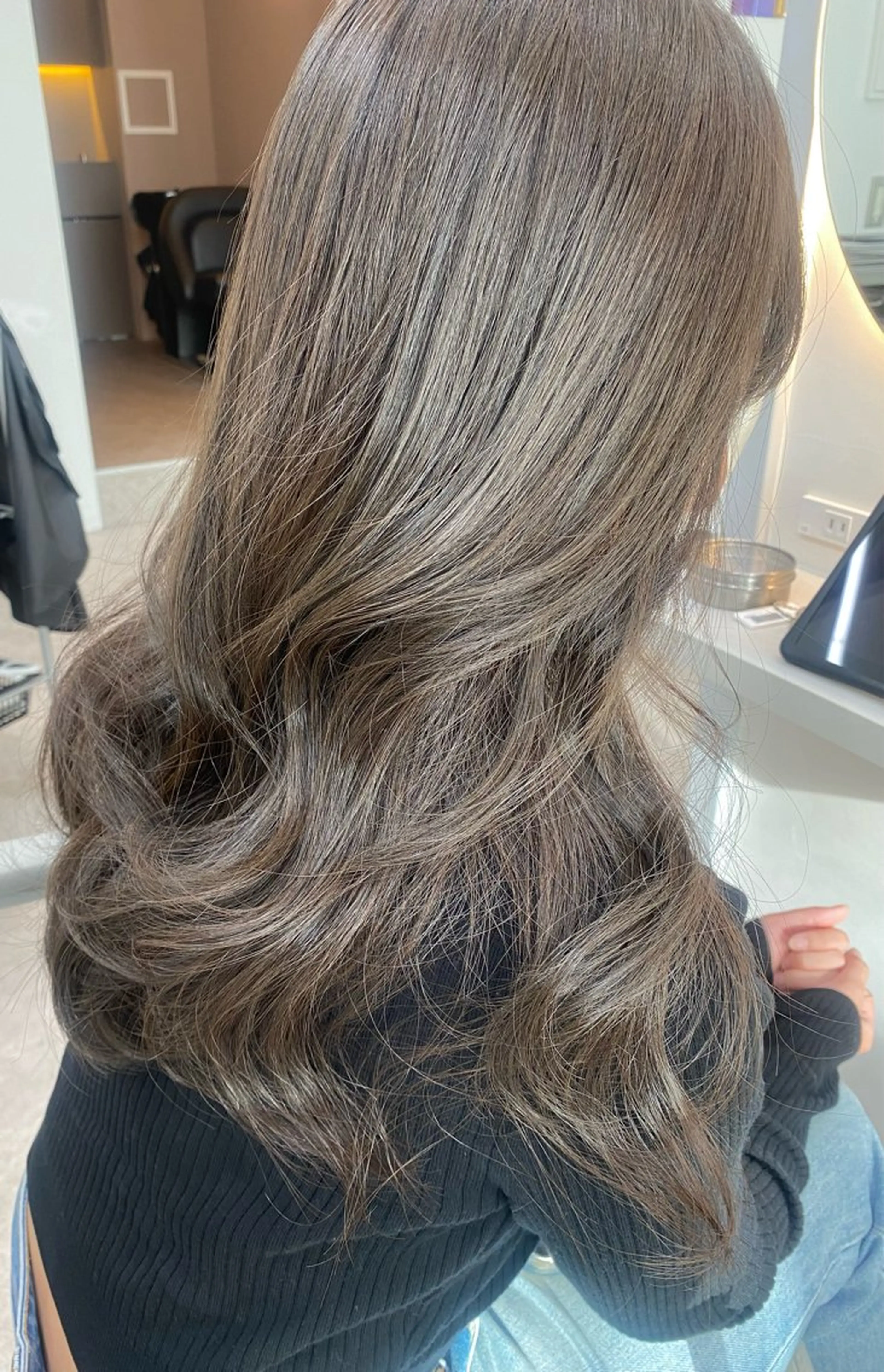 ロング ヘアカラー ma naのヘアスタイル