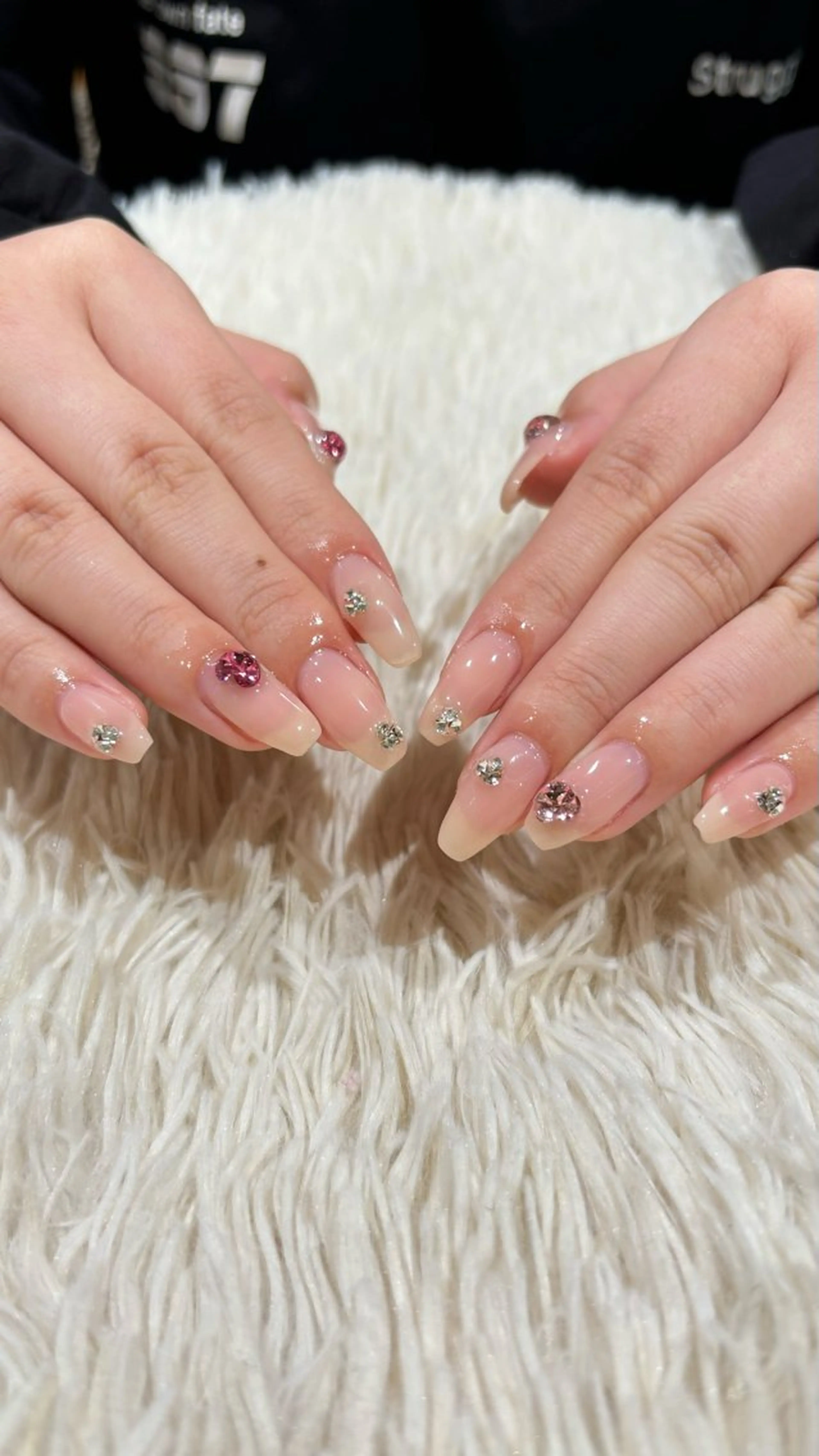 ネイル ハンドネイル 🤍 YUI 🤍のネイルデザイン