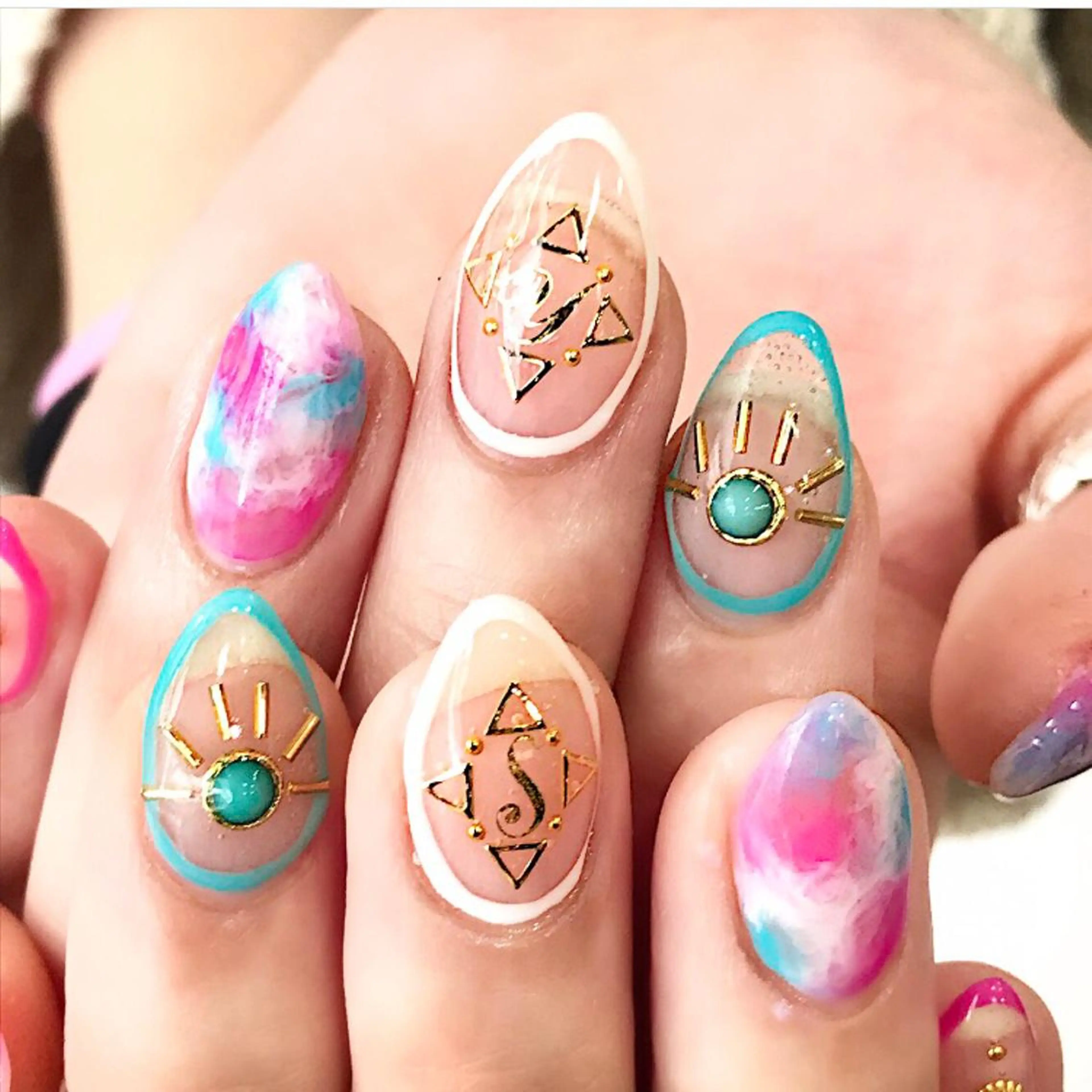 ネイル 渋谷ビュレネイル Kaoruのネイルデザイン