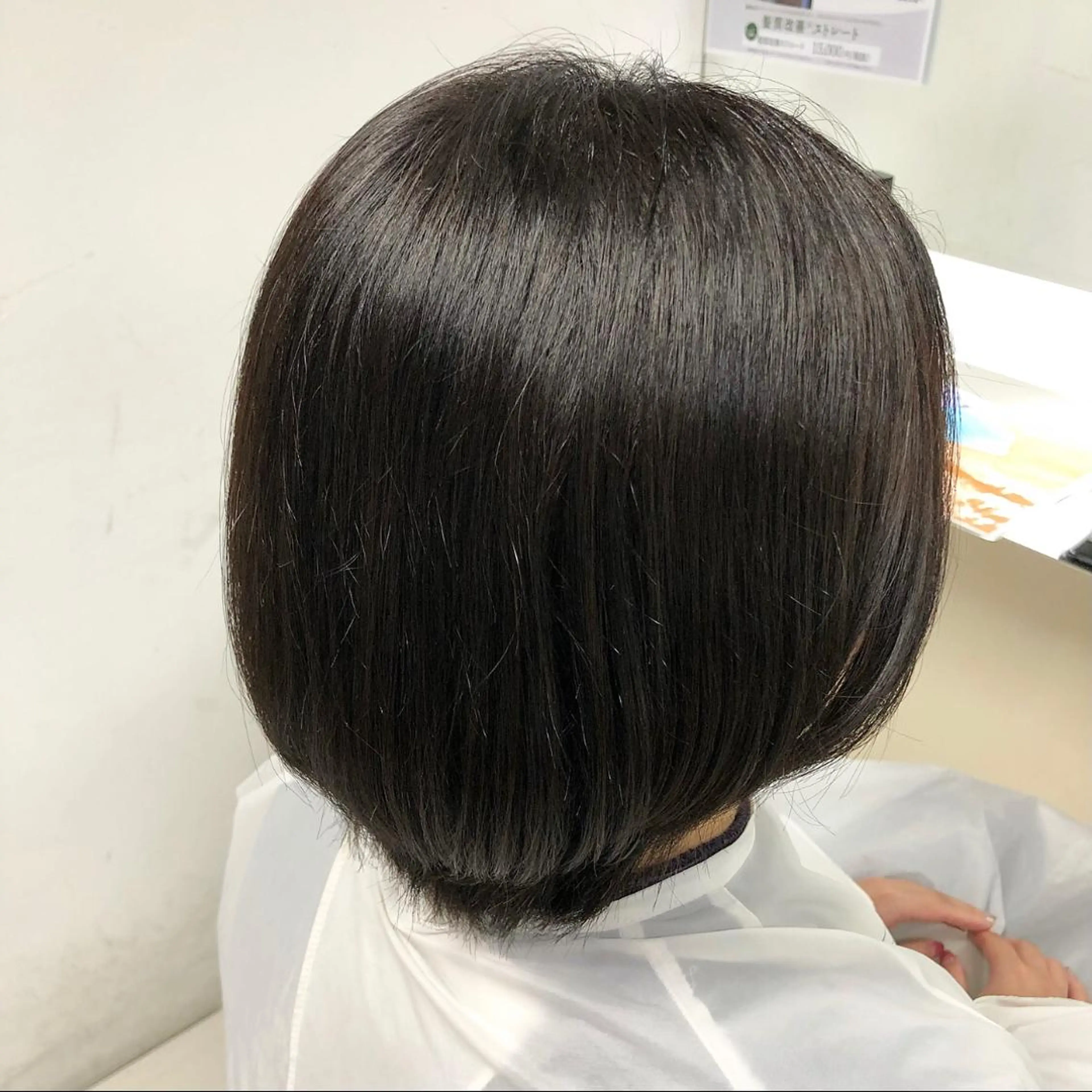 ショート まつ毛/アイブロウ /髪質改善カラーのヘアスタイル