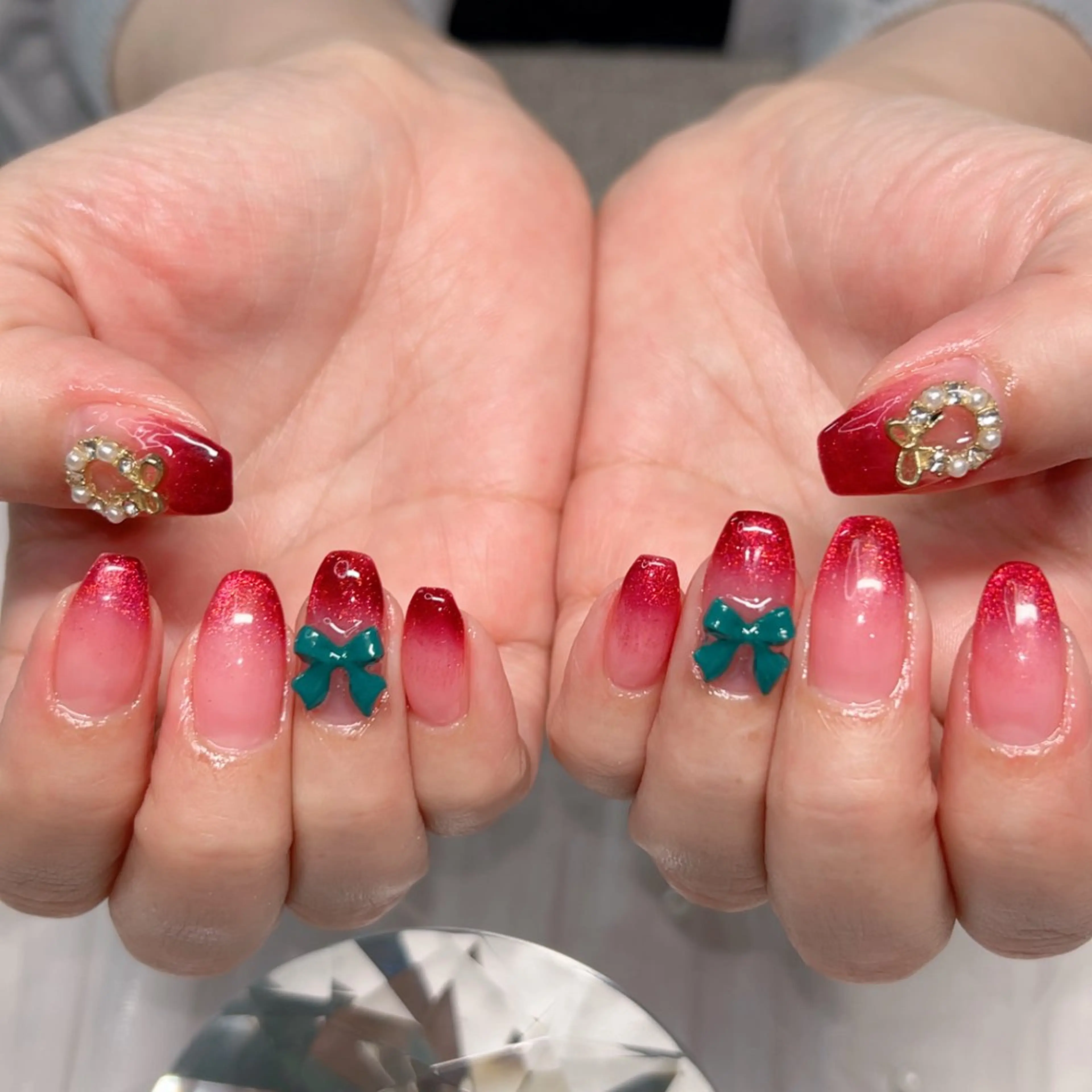 ネイル オーロラネイル マグネットネイル ミラーネイル オフィスネイル ワンカラーネイル ハンドネイル Cute Tips nailのネイルデザイン