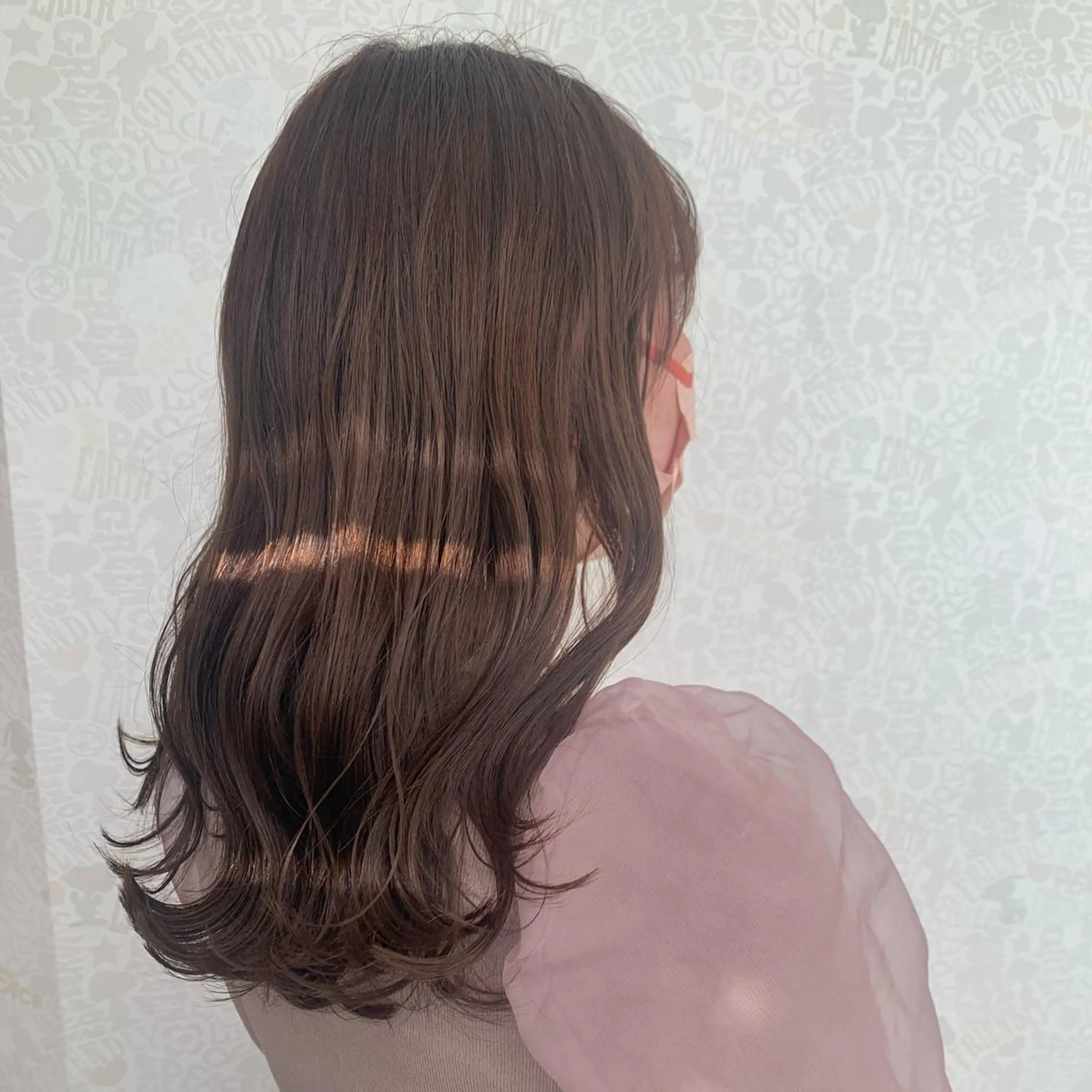 セミロング カラー アッシュ アッシュブラウン ブリーチ ブラウンカラー ブリーチなしカラー Leia所属・ムラヨシ ショータのヘアスタイル