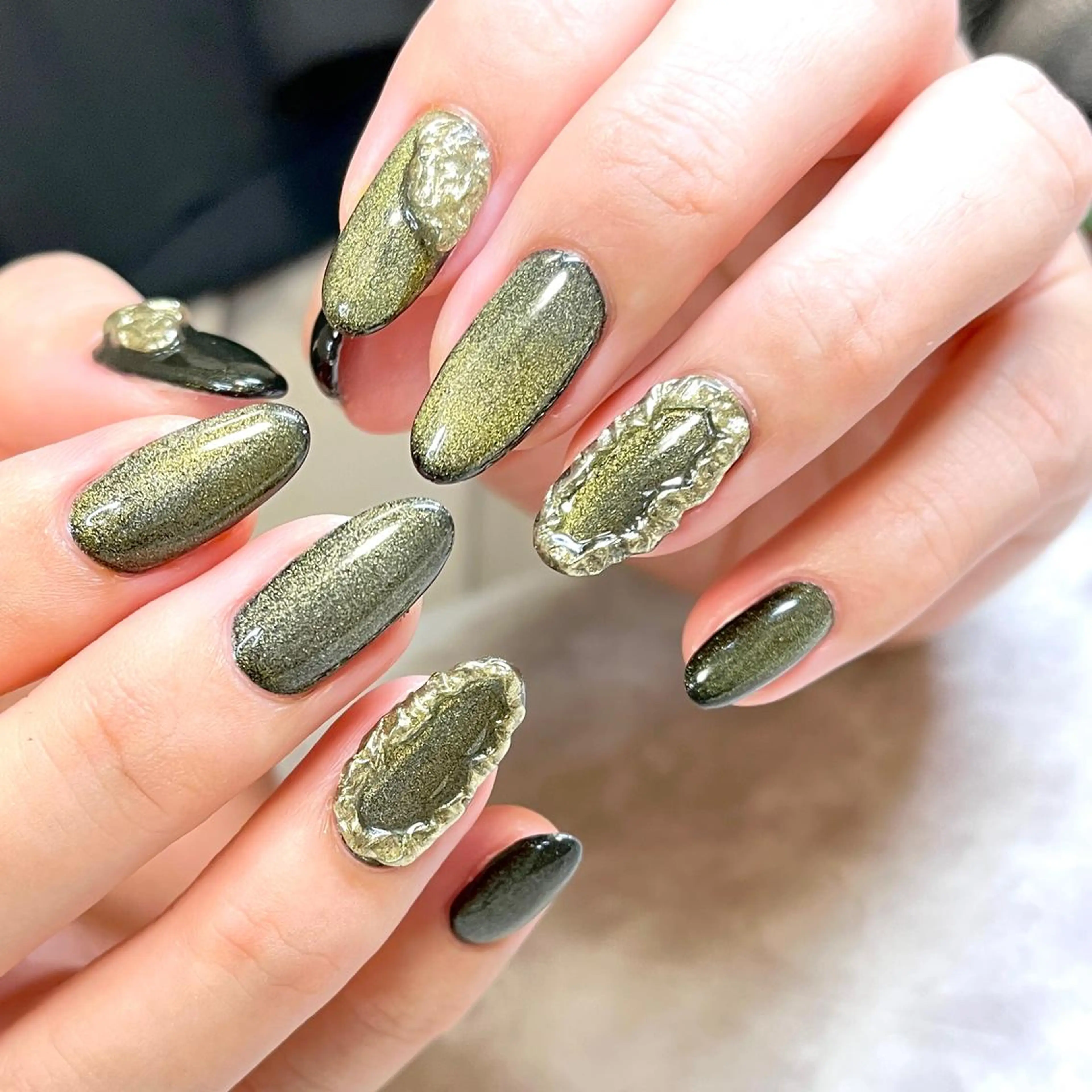 ネイル ゴールド マグネットネイル ハンドネイル Nail Rinonのネイルデザイン