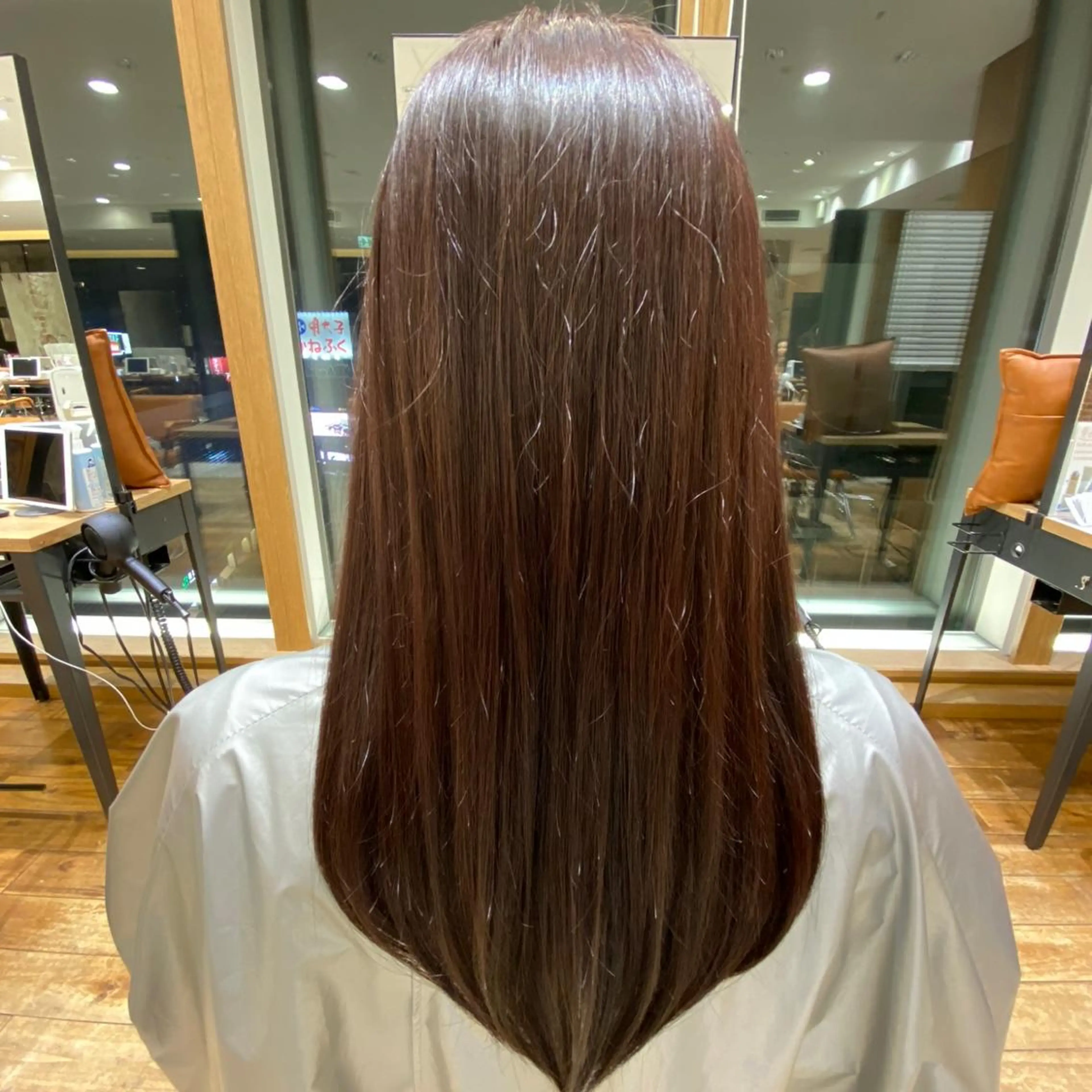 ロング カラー 💍新宿ショート 💍岩田莉奈のヘアスタイル