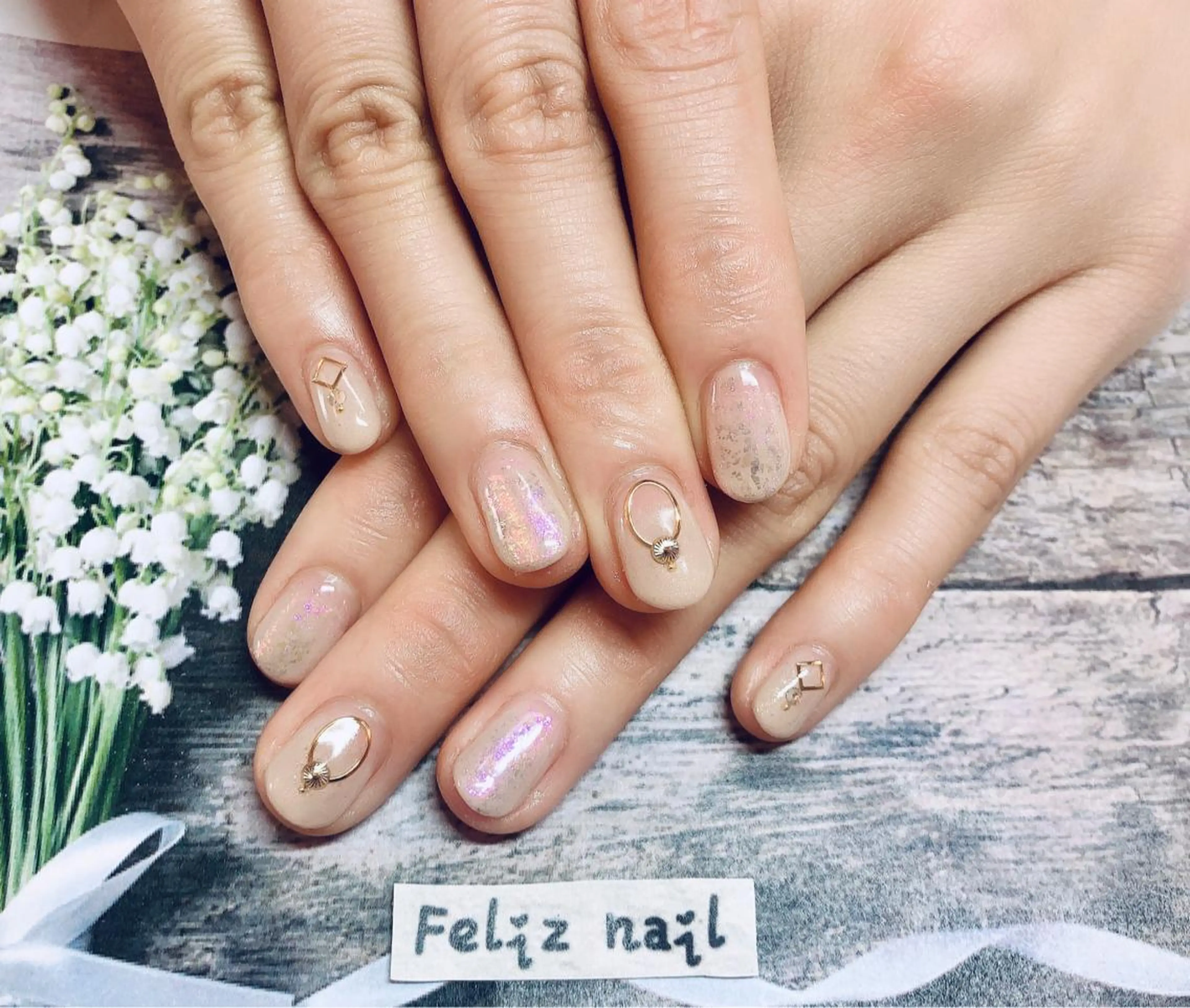 ネイル ジェルネイル グラデーション キラキラネイル ニュアンスネイル オフィスネイル ハンドネイル ユキカ （ネイリスト）のネイルデザイン